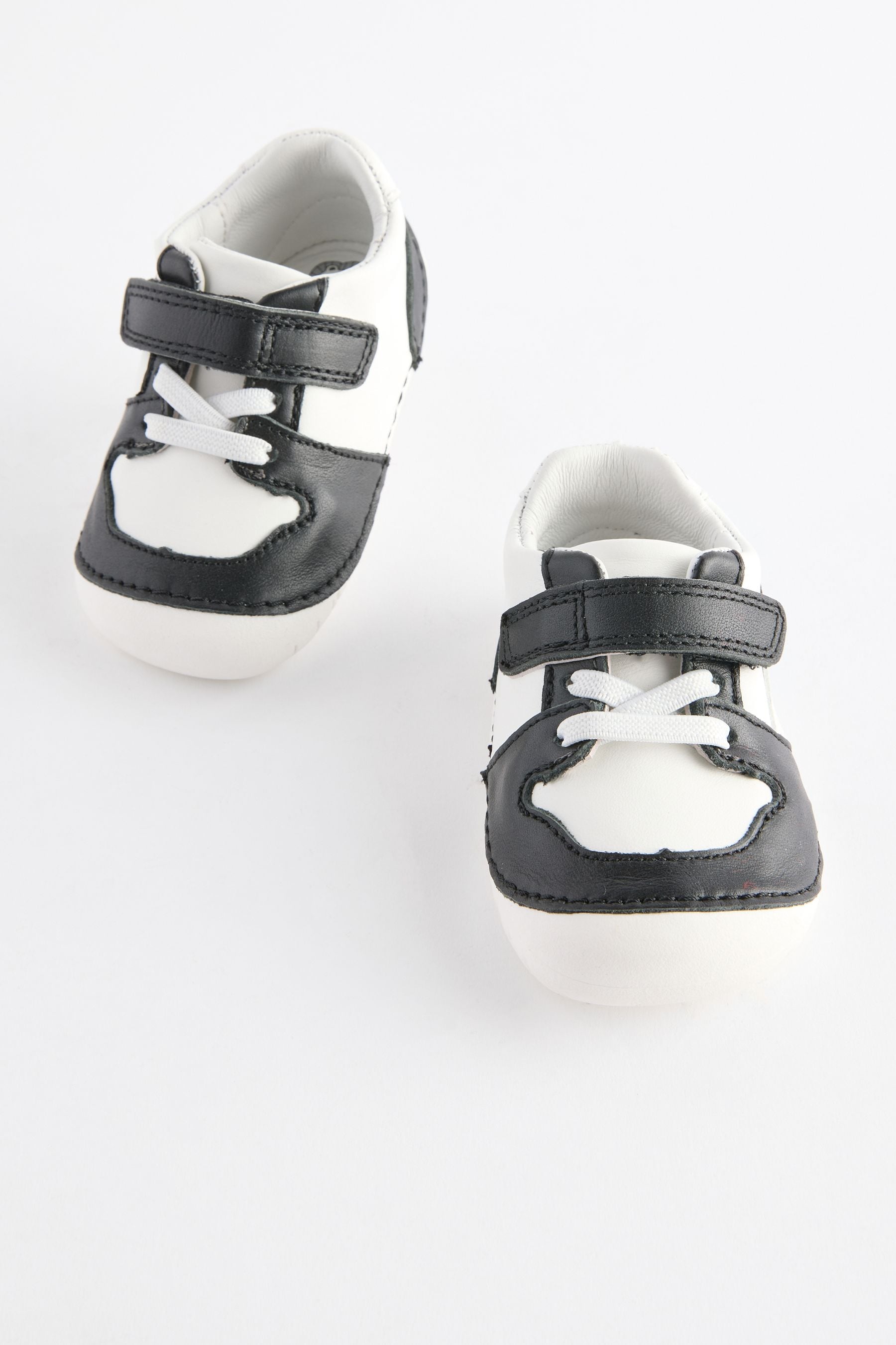 Black/White Crawler Shoes