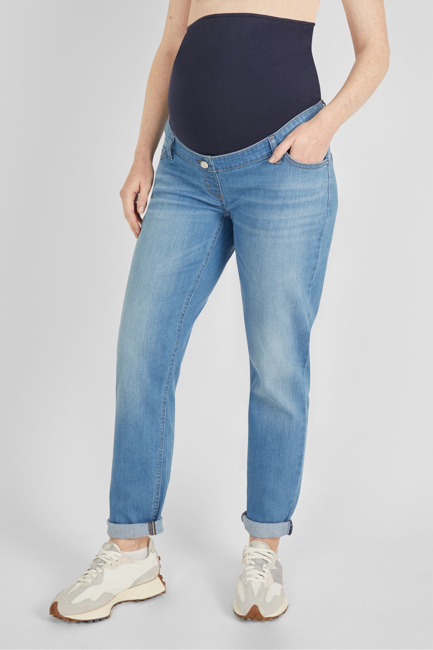 Light Wash JoJo Maman Bébé Slim Boyfriend Maternity Jeans