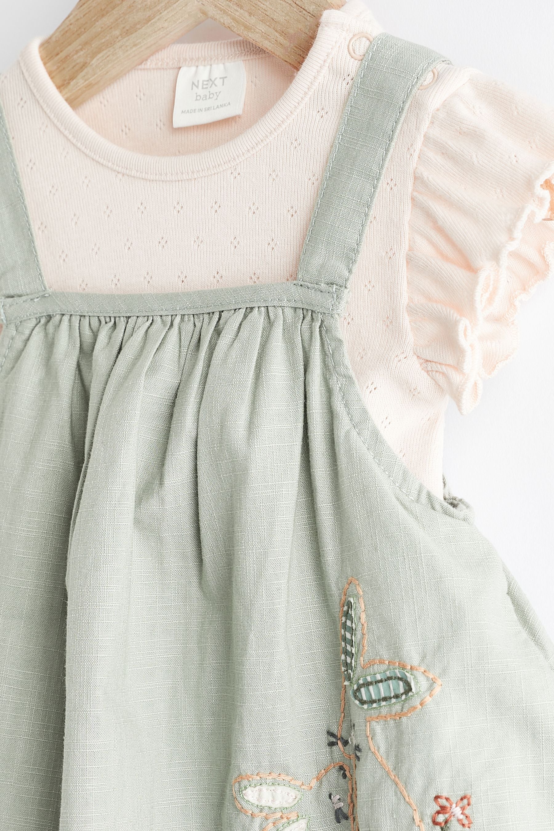 Green Embroidered Flowers Baby Short Sleeve Top and Dungarees Set (0mths-2yrs)