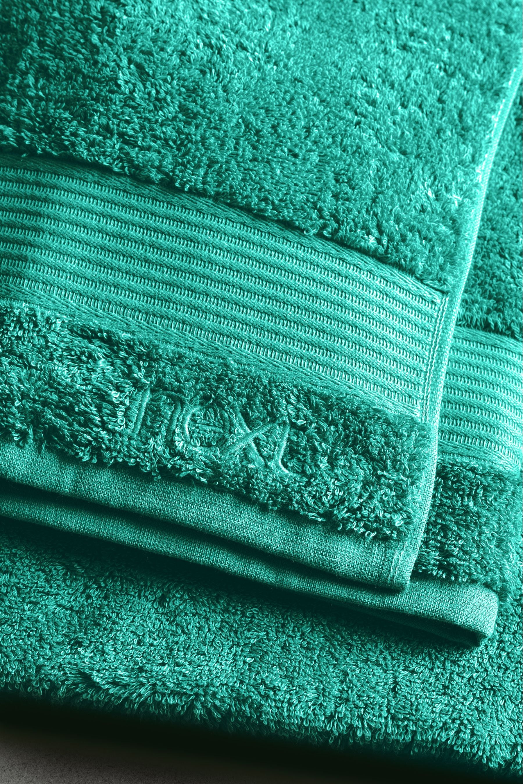 Green Bright Towel