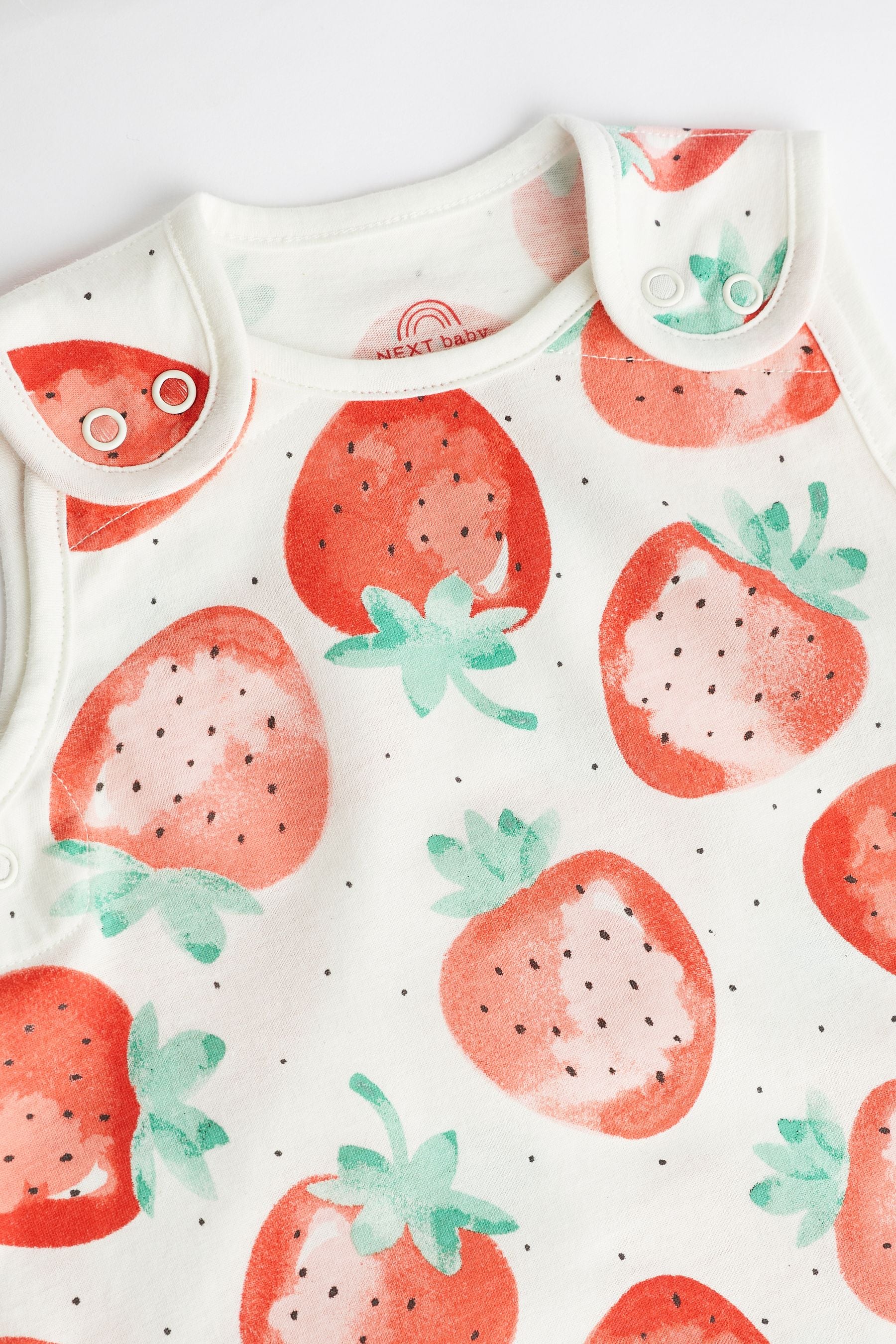 White/Strawberry 0.5 Tog Baby 100% Cotton Sleep Bag