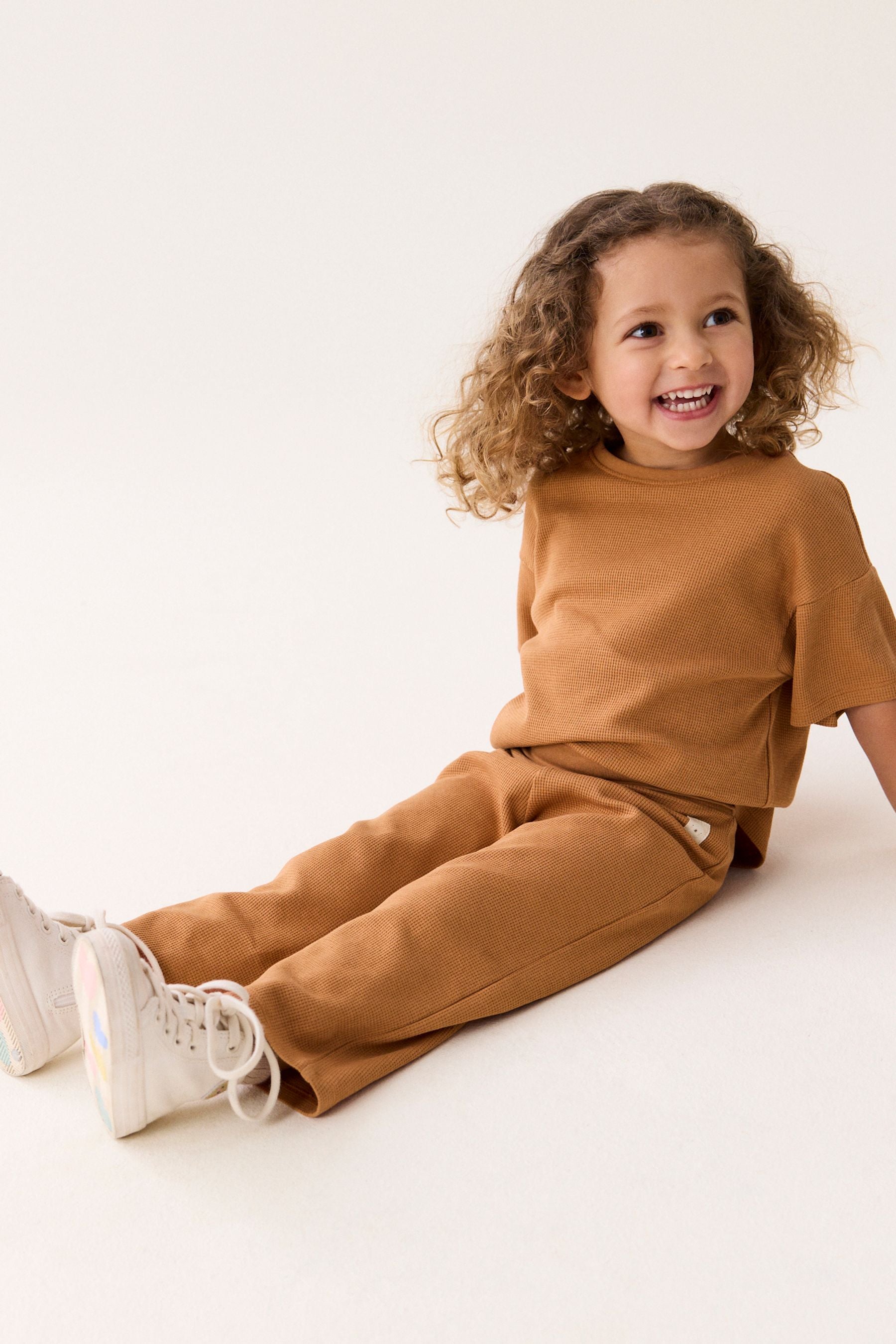 Brown Short Sleeve T-Shirt and Wide Leg Trousers Set (3mths-7yrs)