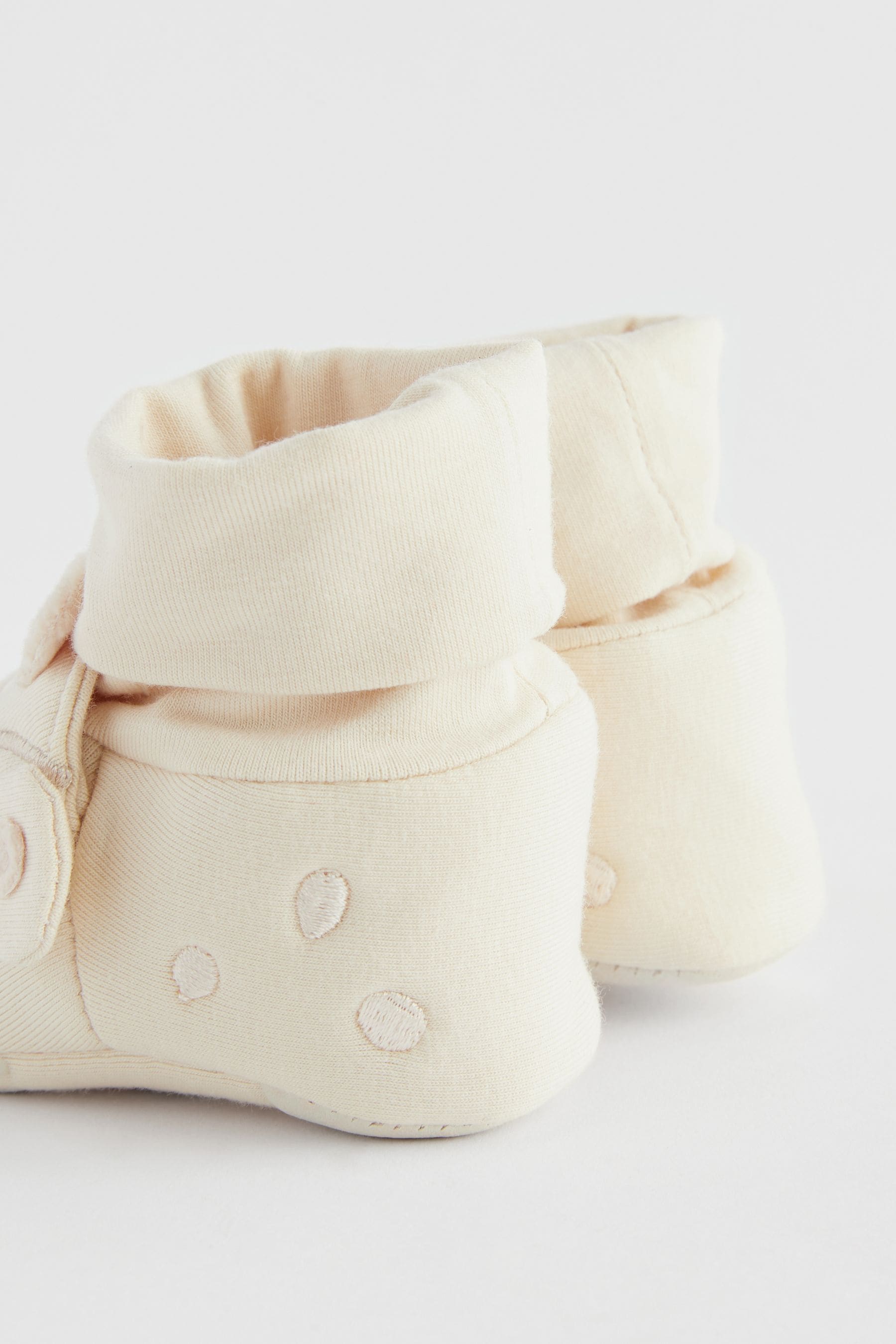 Neutral Giraffe Sensory Sock Top Baby Shoes (0-2mths)