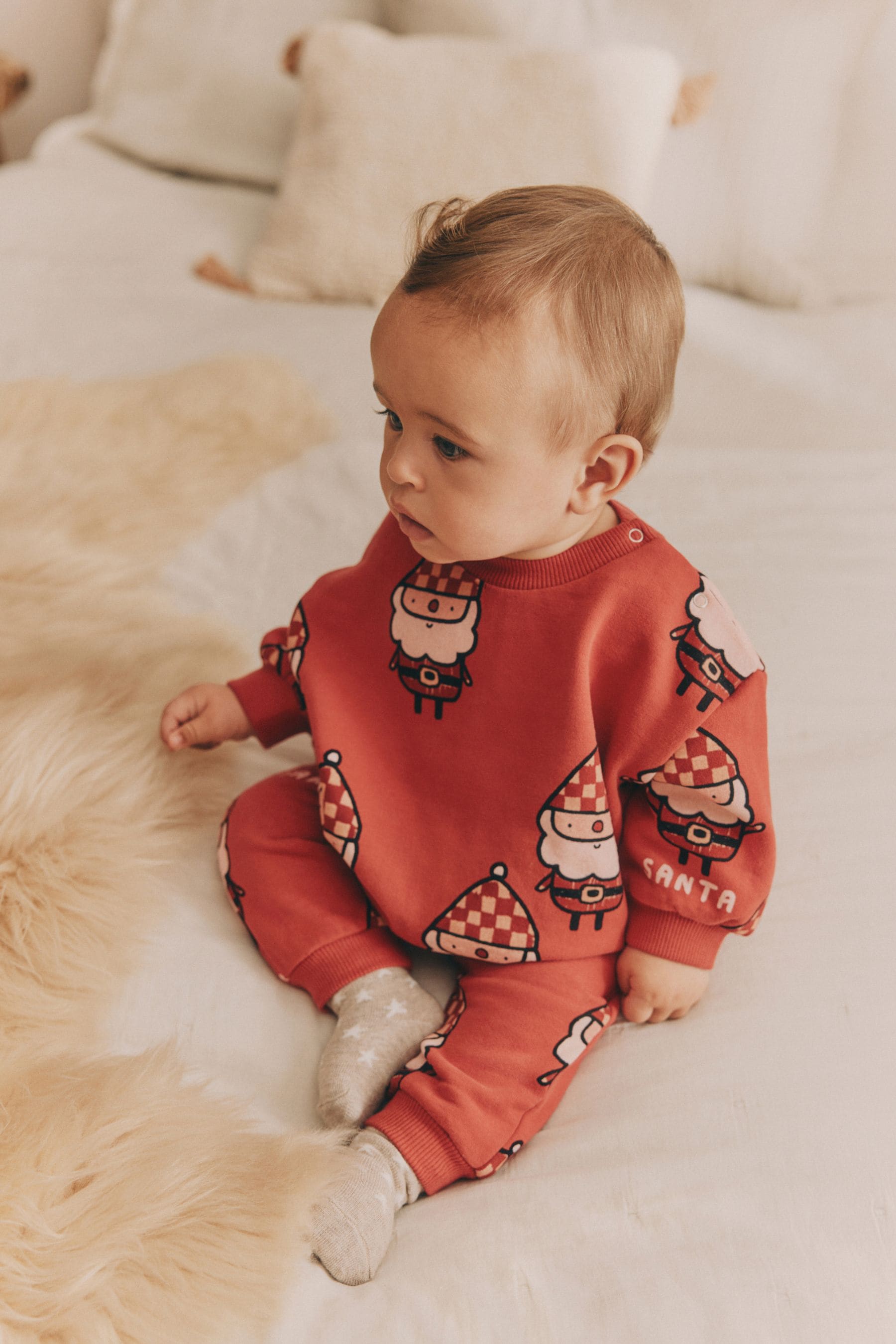 Red Santa Baby Christmas Cost Sweatshirt and Joggers Set (0mths-2yrs)