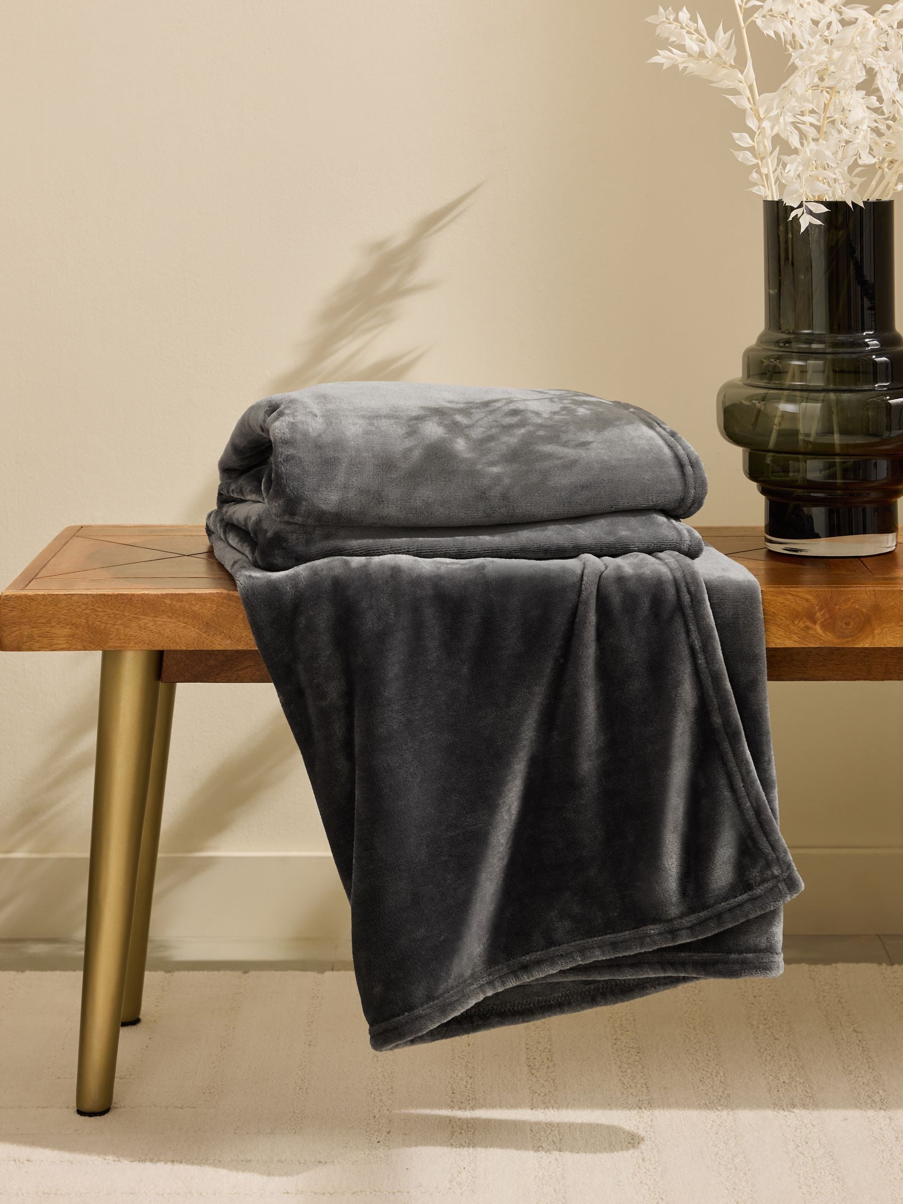 Charcoal Grey Plush Fleece Throw