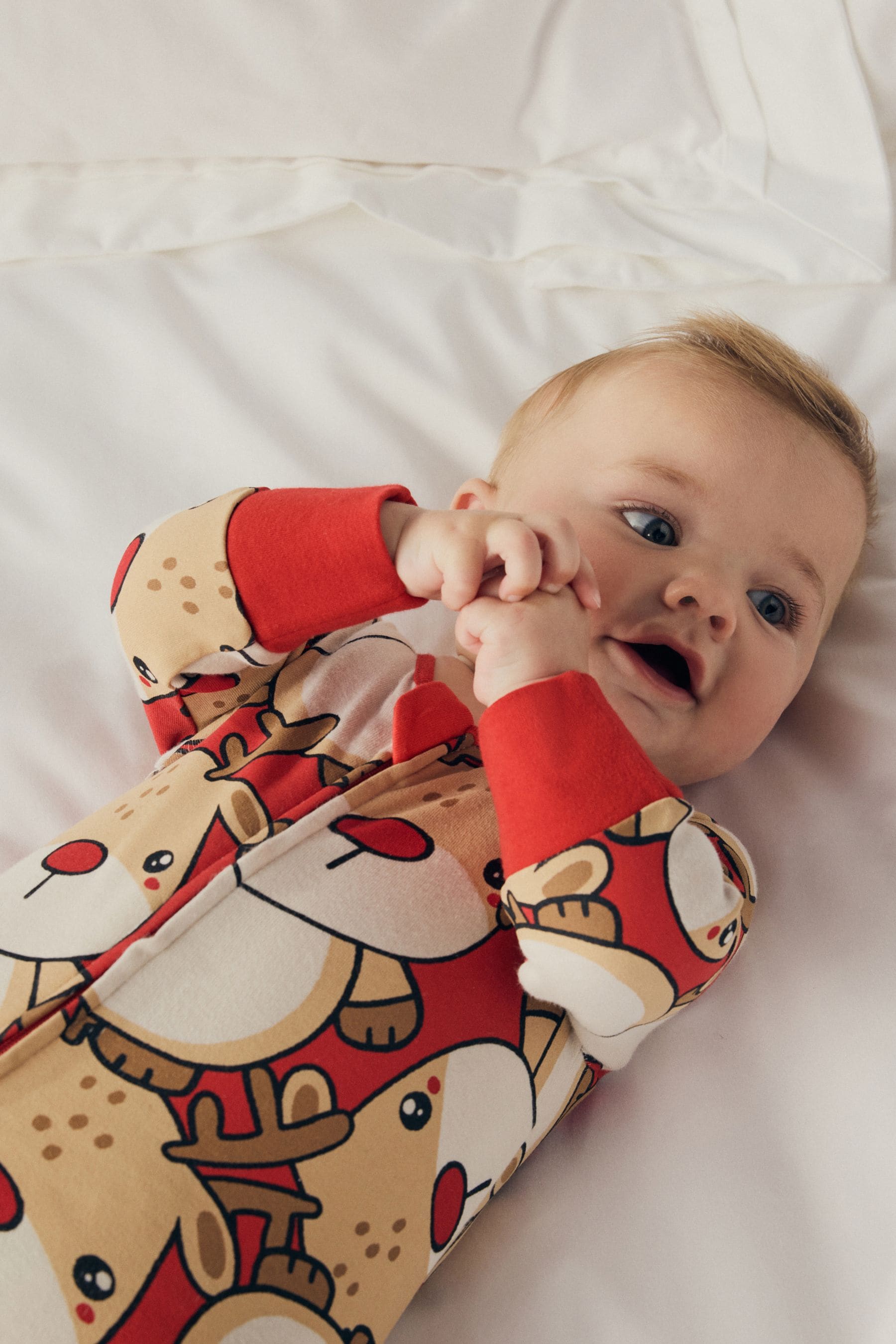 Red Baby Christmas Character Printed Sleepsuit (0mths-2yrs)