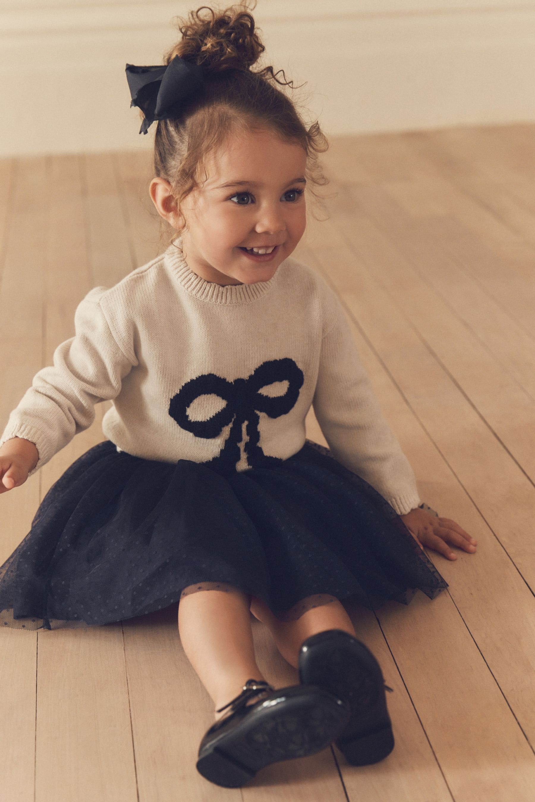 Ecru Bow Jumper & Skirt Set (3mths-7yrs)