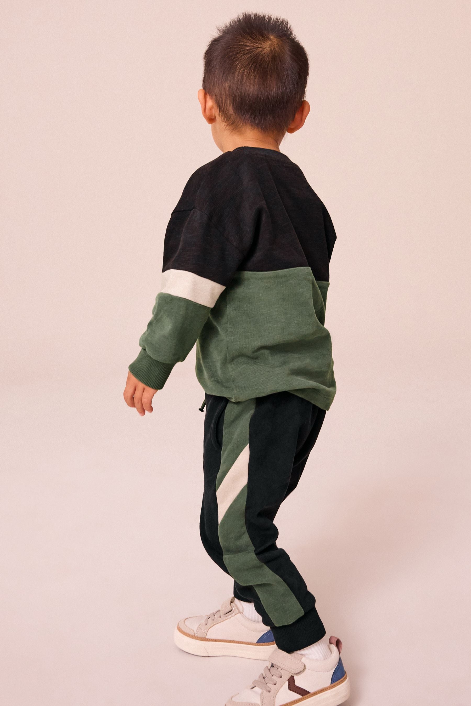 Black/Green 100% Cotton Long Sleeve Soft Touch T-Shirt and Joggers Set (3mths-7yrs)