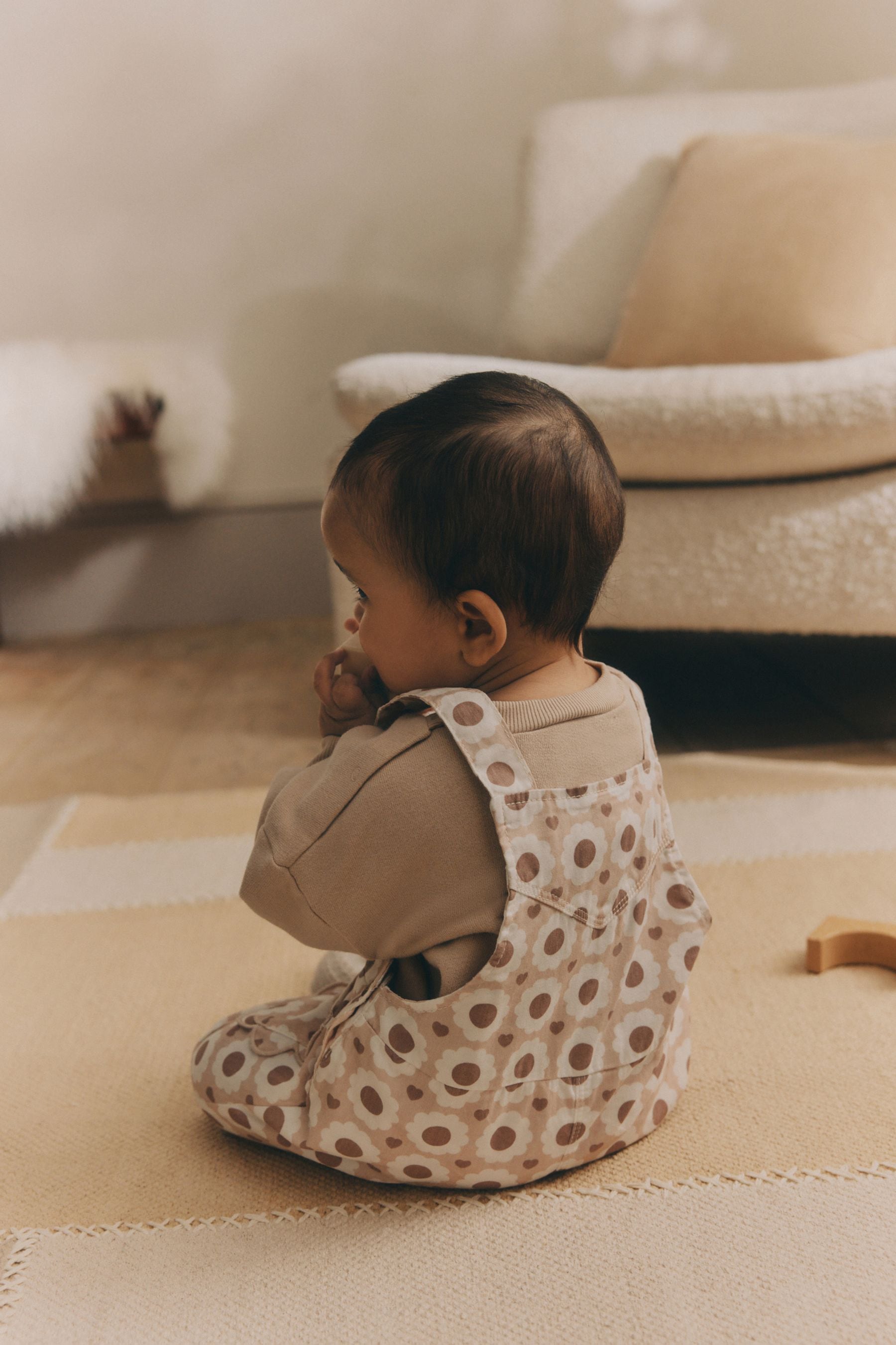 Tan Brown/Cream Floral Baby Dungarees and Bodysuit Set (0mths-3yrs)