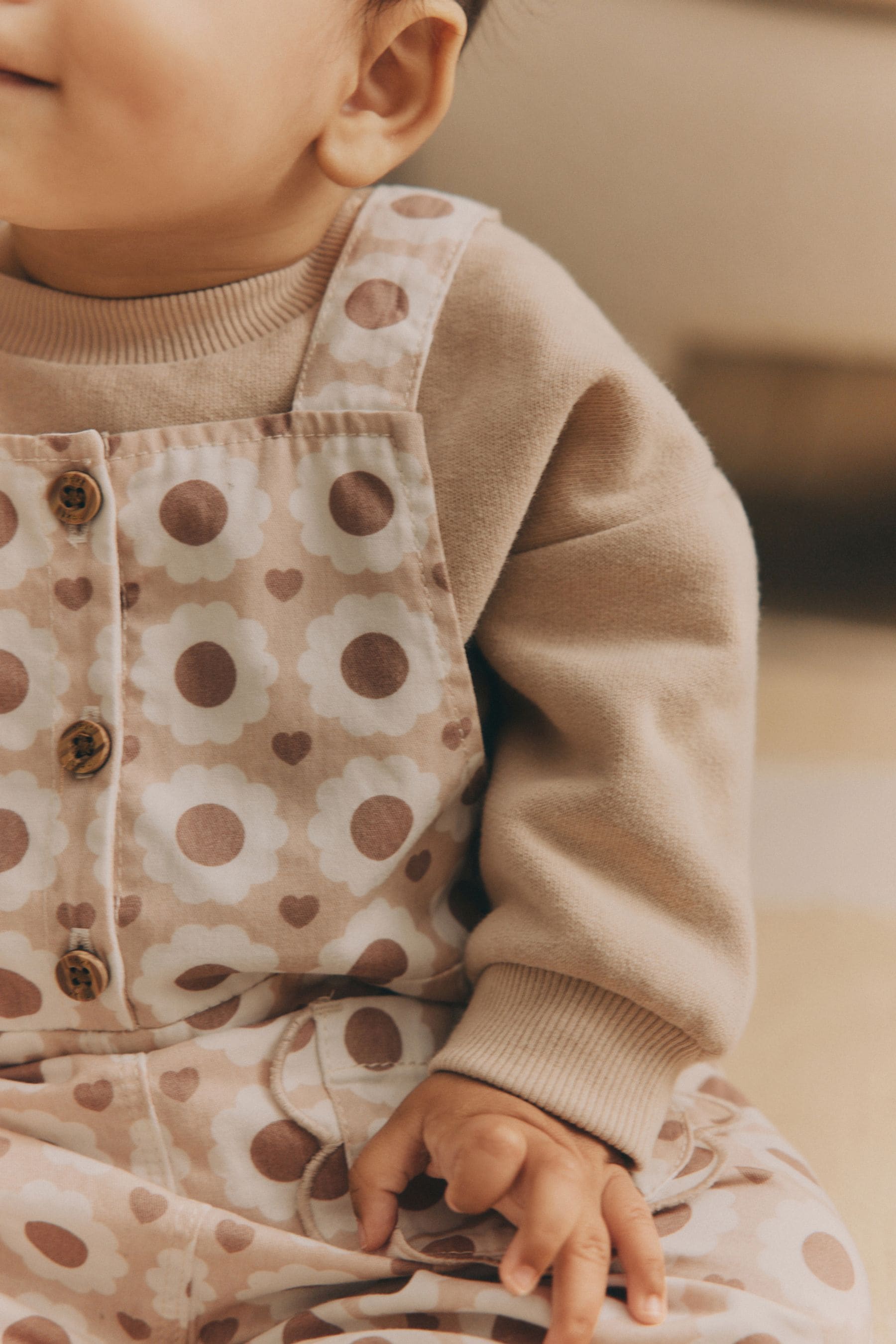 Tan Brown/Cream Floral Baby Dungarees and Bodysuit Set (0mths-2yrs)