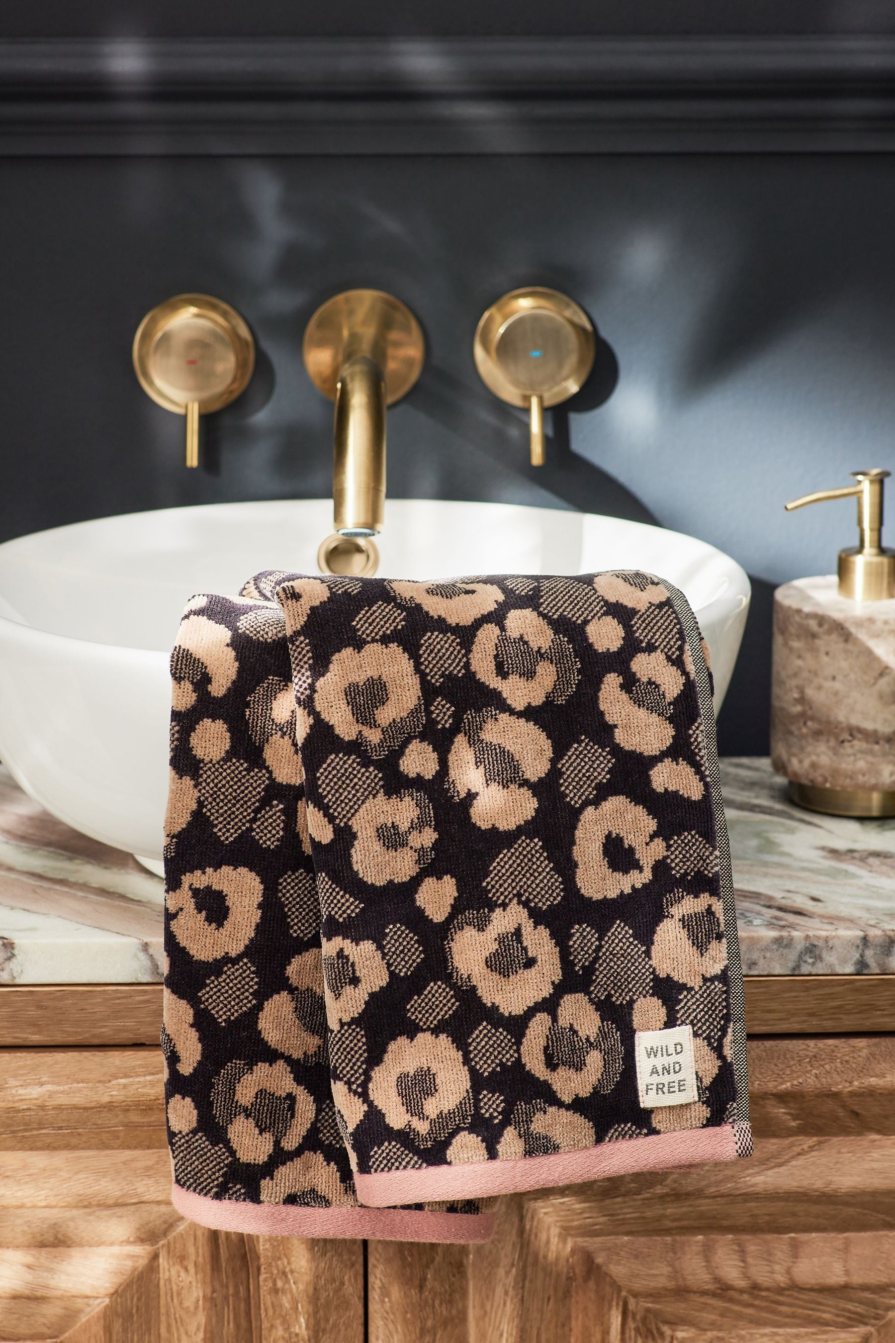 Brown Leopard Animal Pattern Towel 100% Cotton