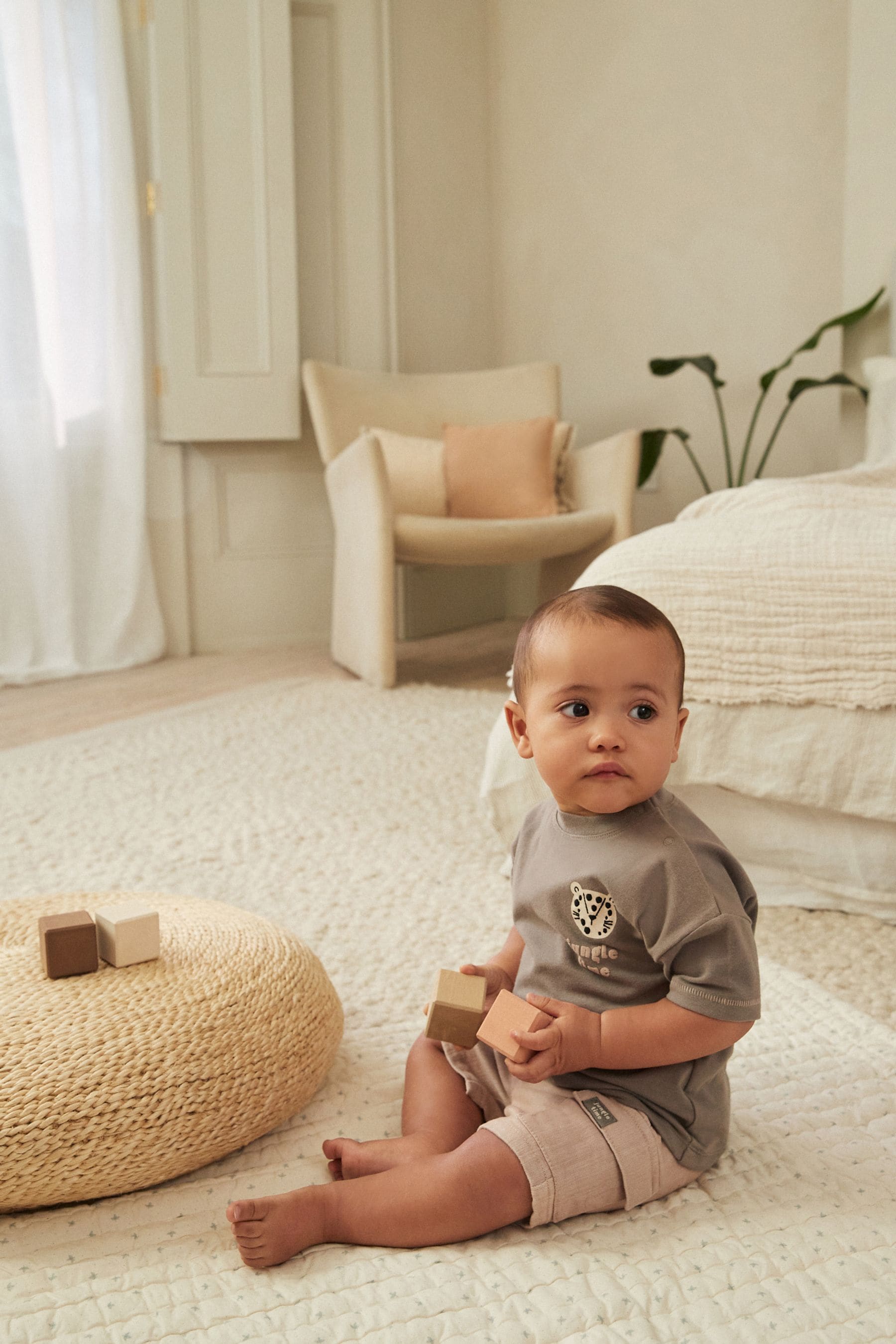 Black/White Cheetah Baby T-Shirt and Shorts 2 Piece Set