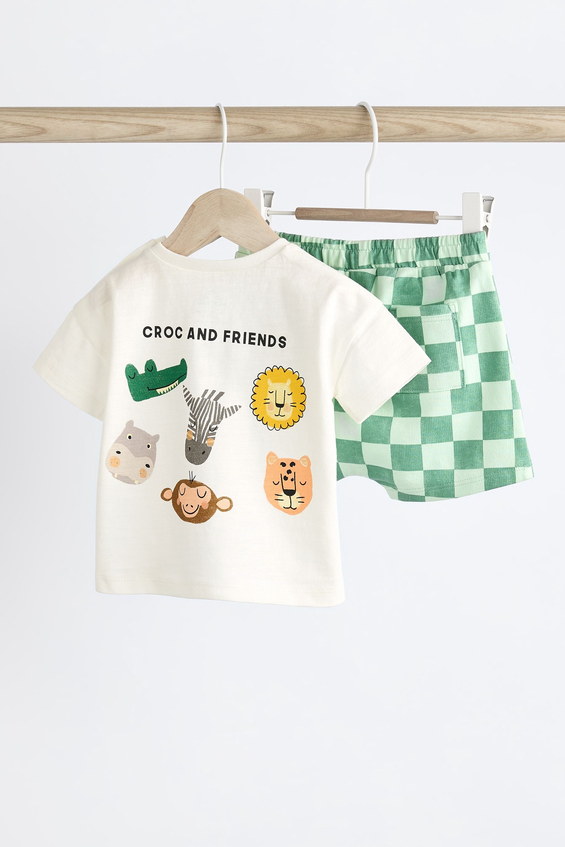 Green Character Baby T-Shirt And Shorts 2 Piece Set