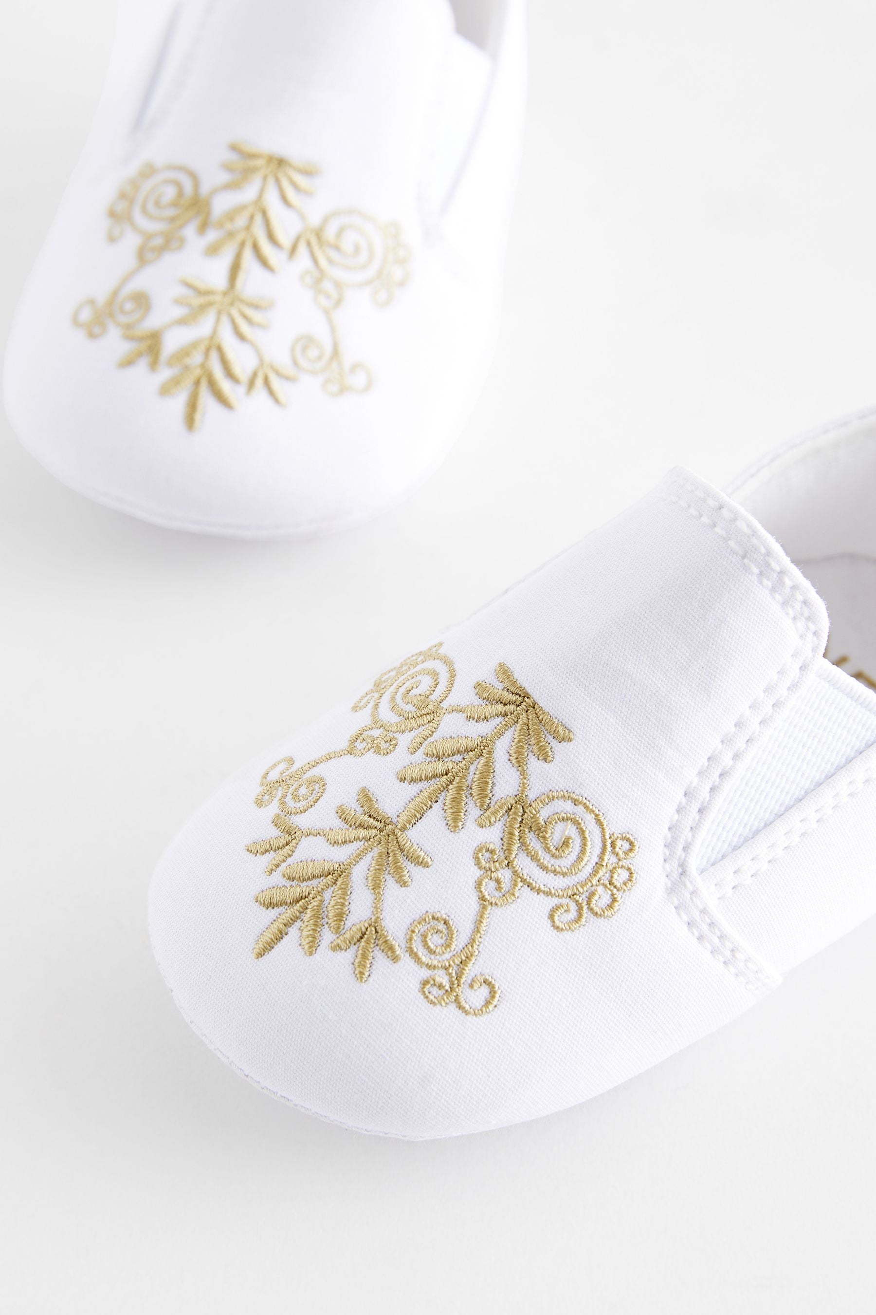 White Occasion Baby Shoes (0-2mths)