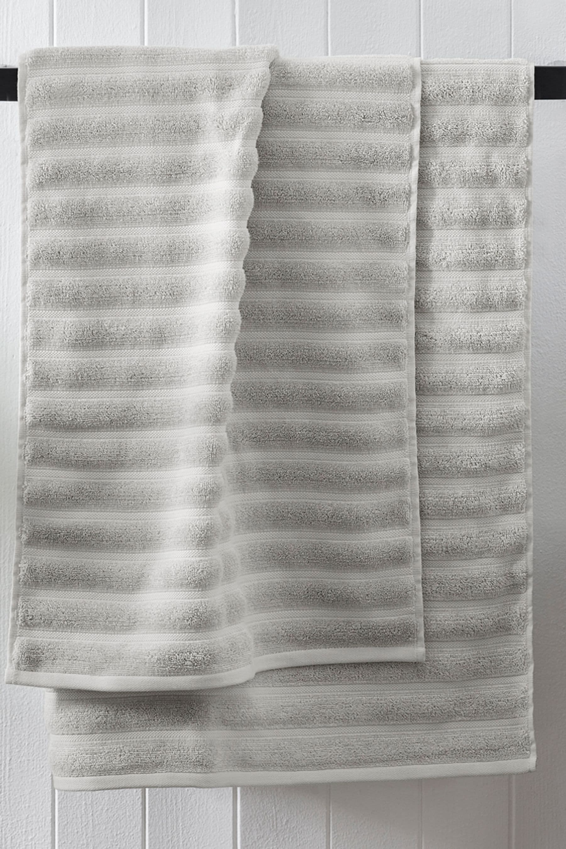 Greige Ribbed Towel with 100% Cotton