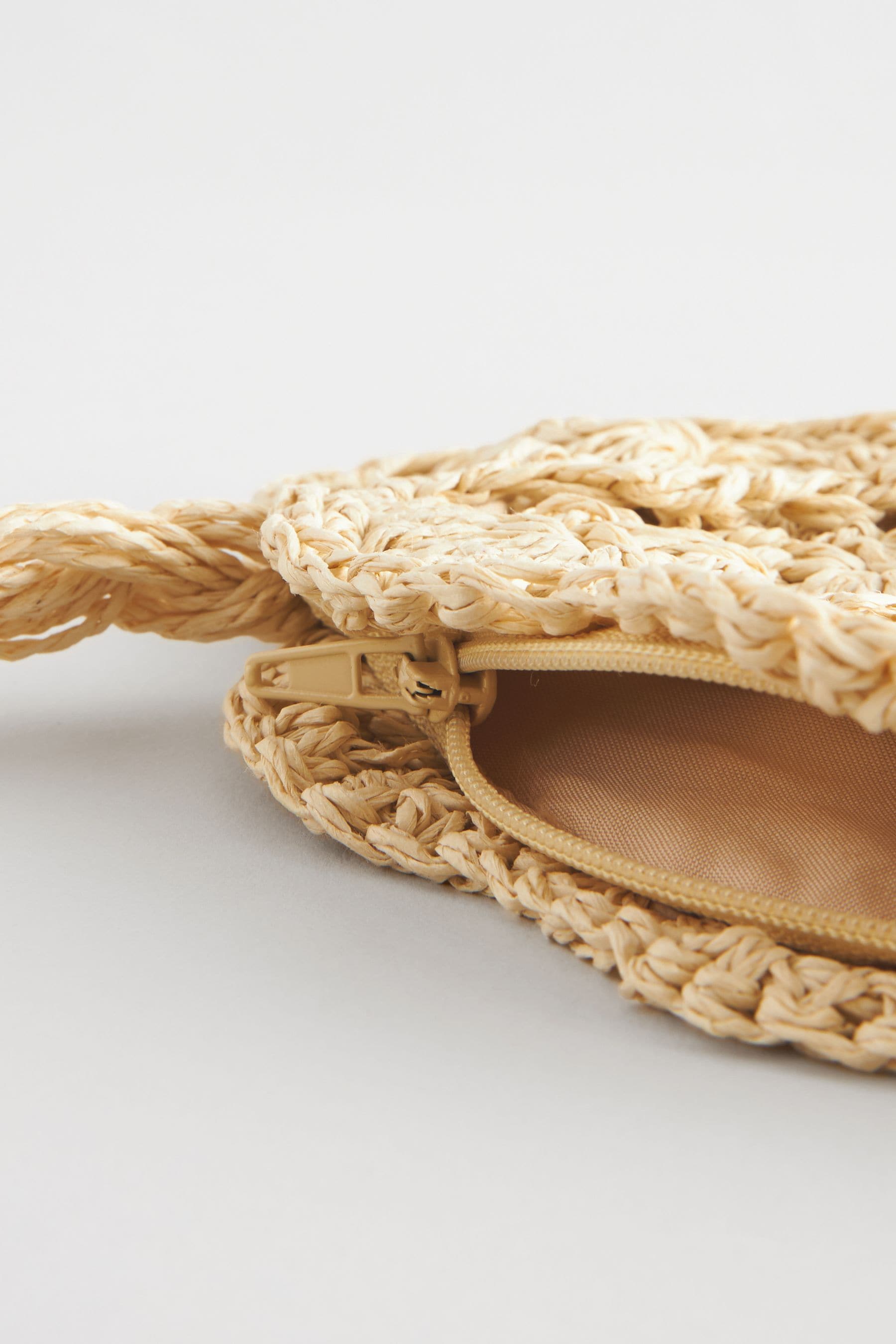 Natural Shell Straw Bag