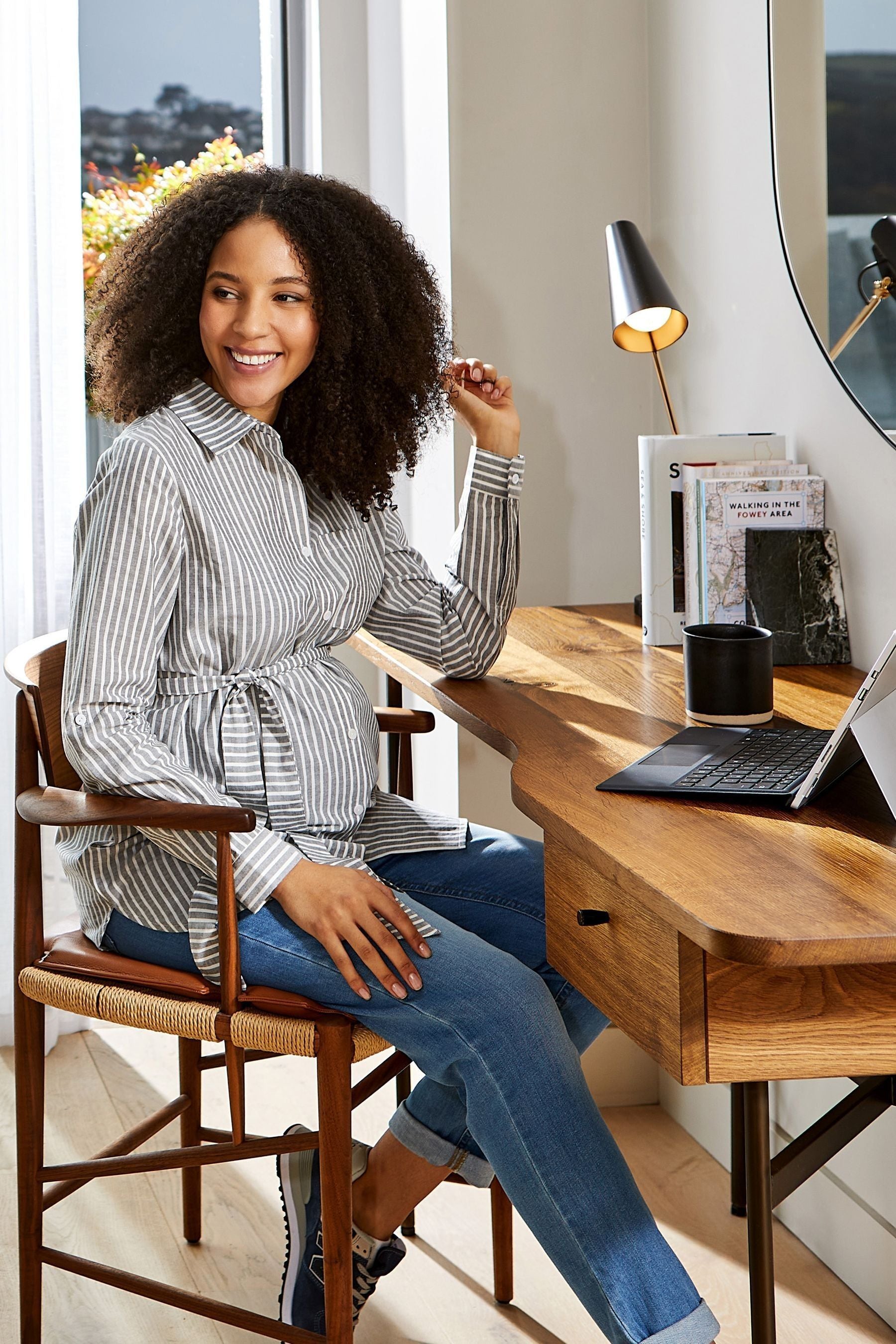 JoJo Maman Bébé Black Cream Stripe Stripe Maternity Shirt