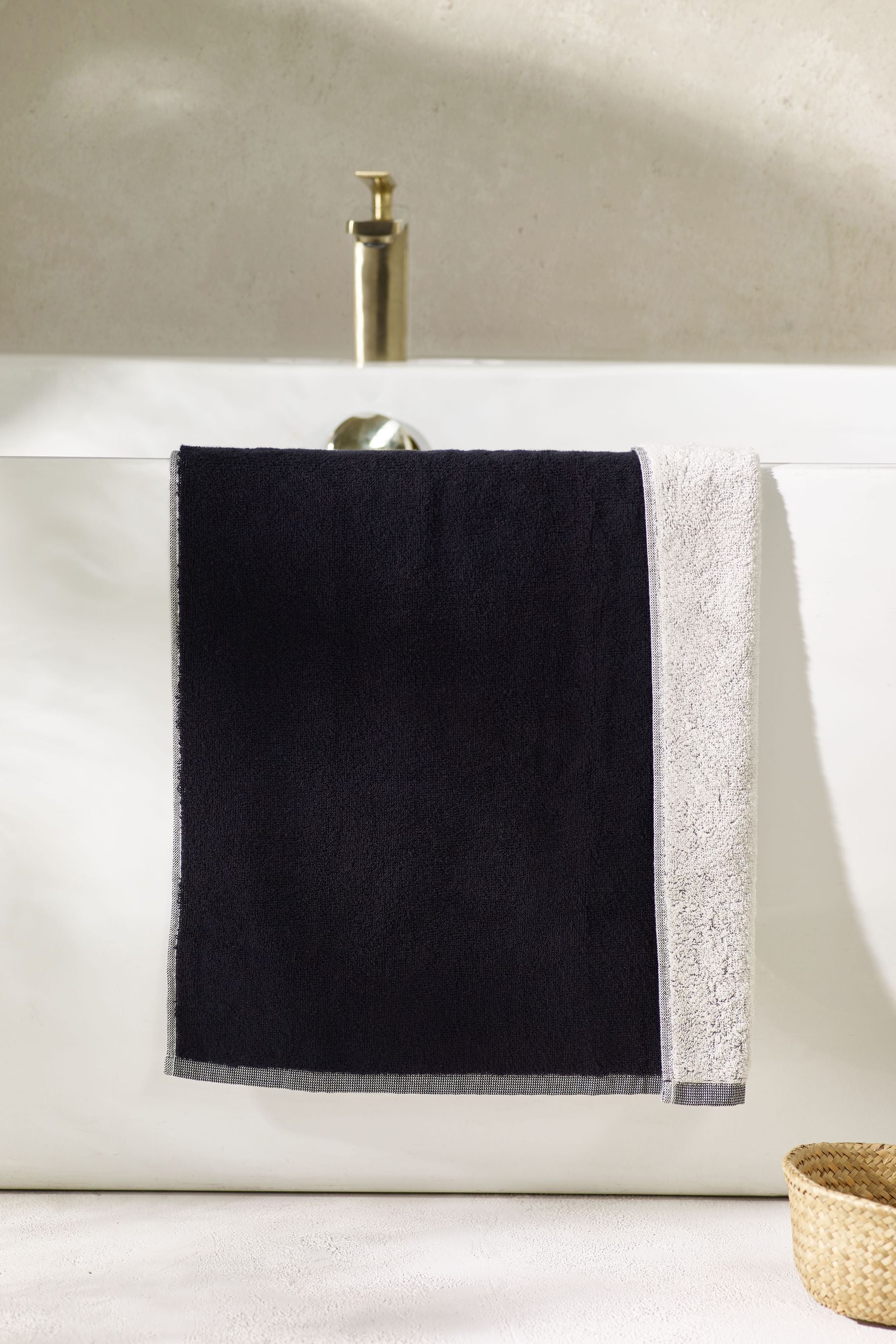 Black/White Reversible 100% Cotton Towel