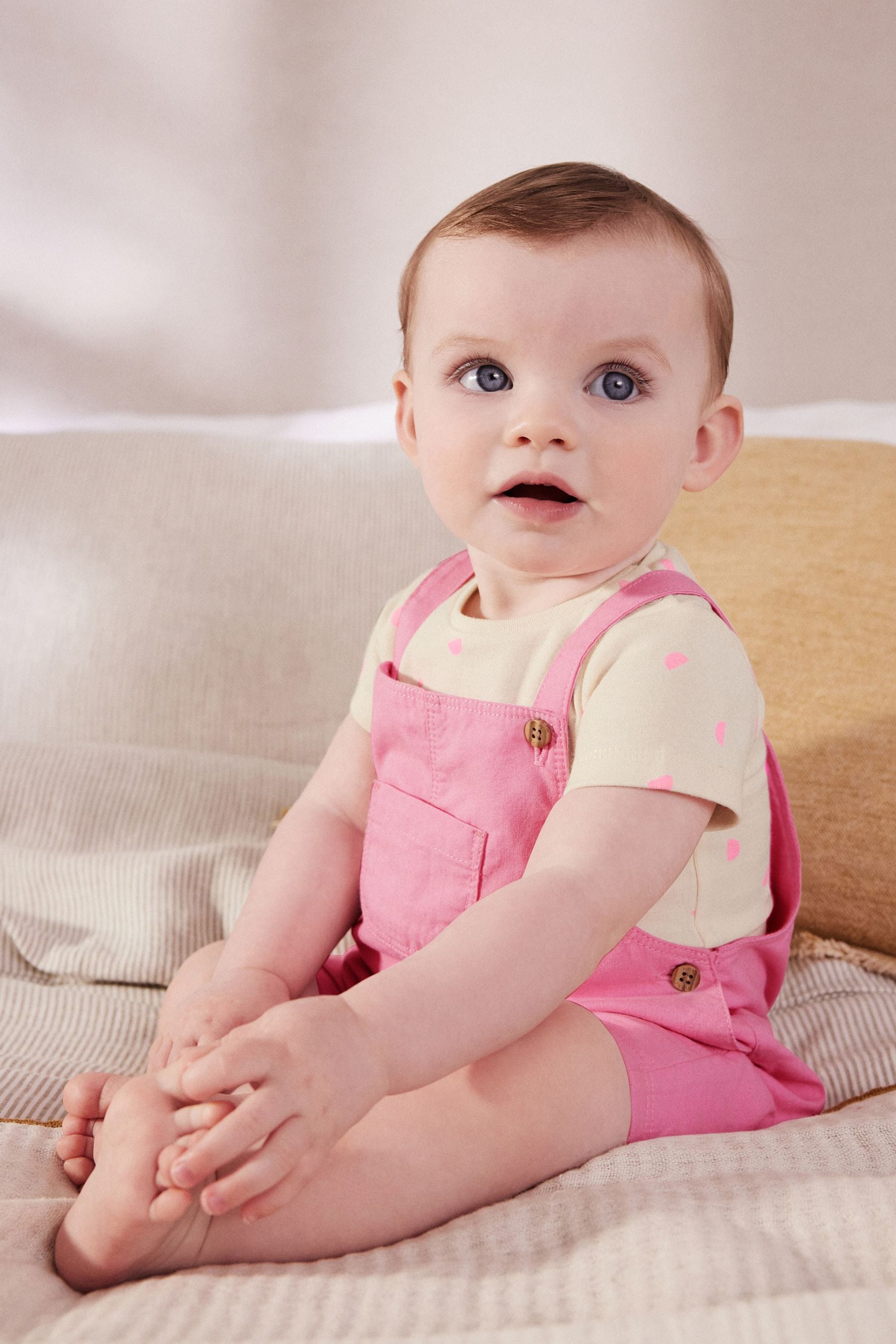 Fluorescent Pink Baby Short Sleeve Short Leg Dungaree And Bodysuit Set (0mths-2yrs)