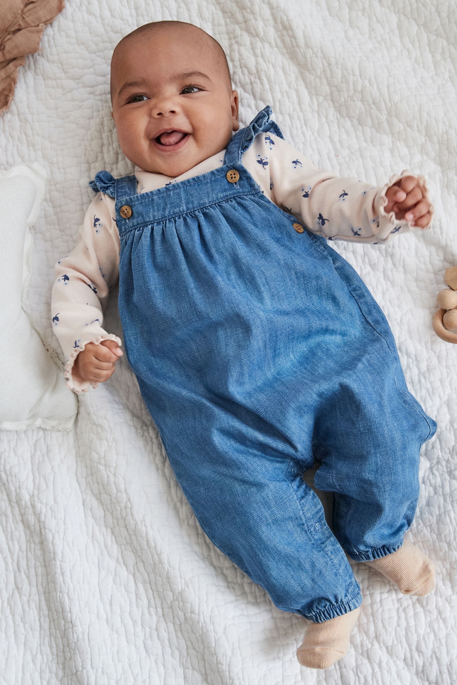 Denim Baby Dungaree and Long Sleeve Bodysuit Set (0mths-2yrs)