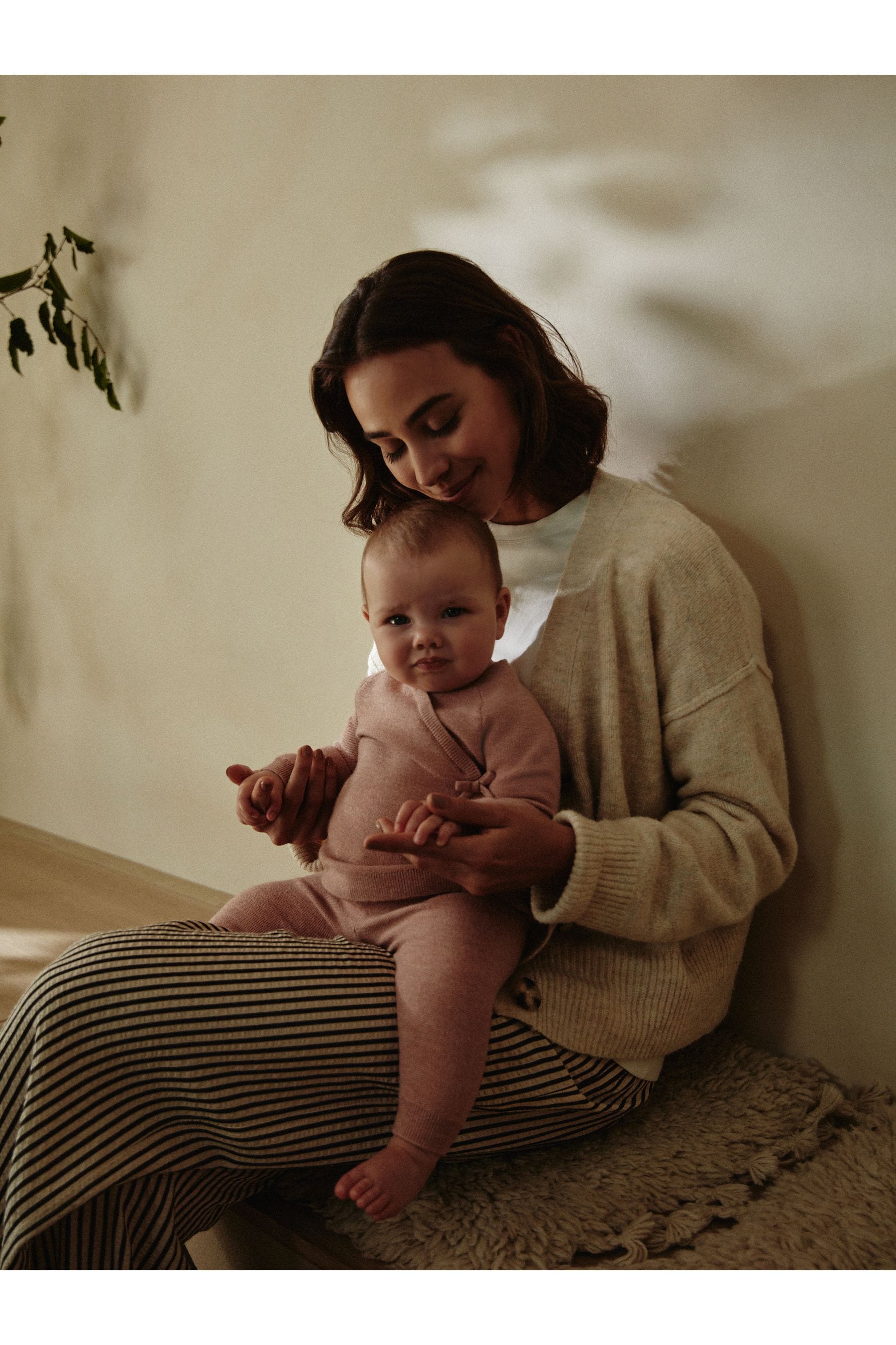 Pink Baby Knitted Wrap 2 Piece Set (0mths-2yrs)