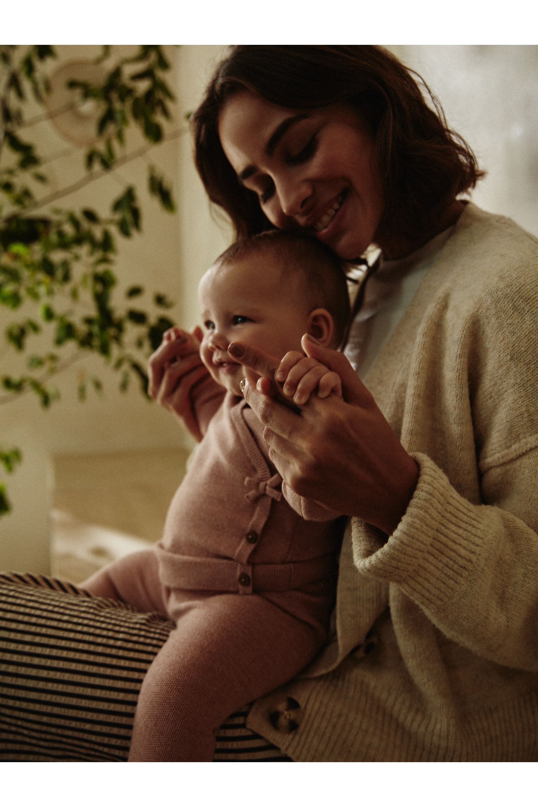 Pink Baby Knitted Wrap 2 Piece Set (0mths-2yrs)