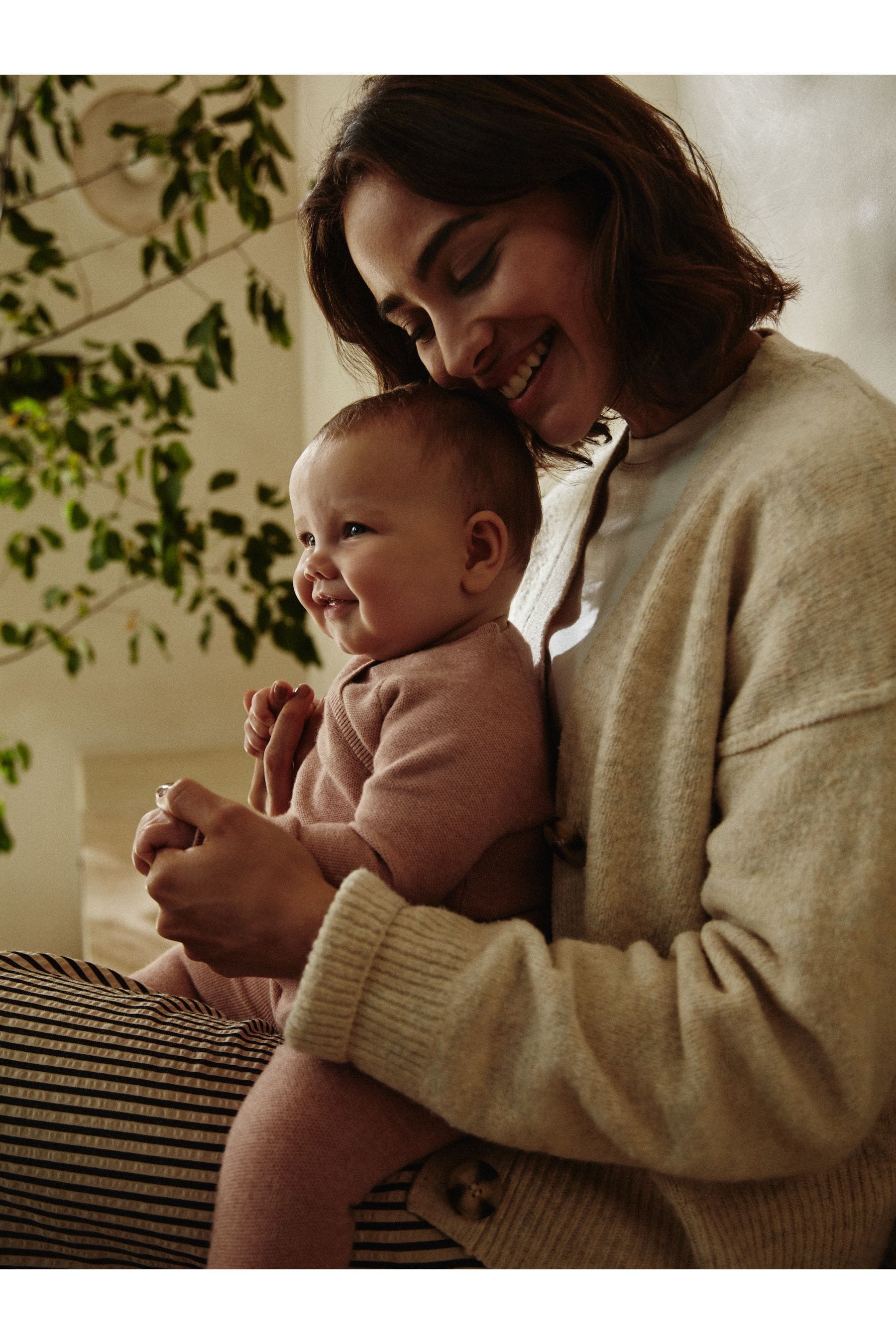 Pink Baby Knitted Wrap 2 Piece Set (0mths-2yrs)