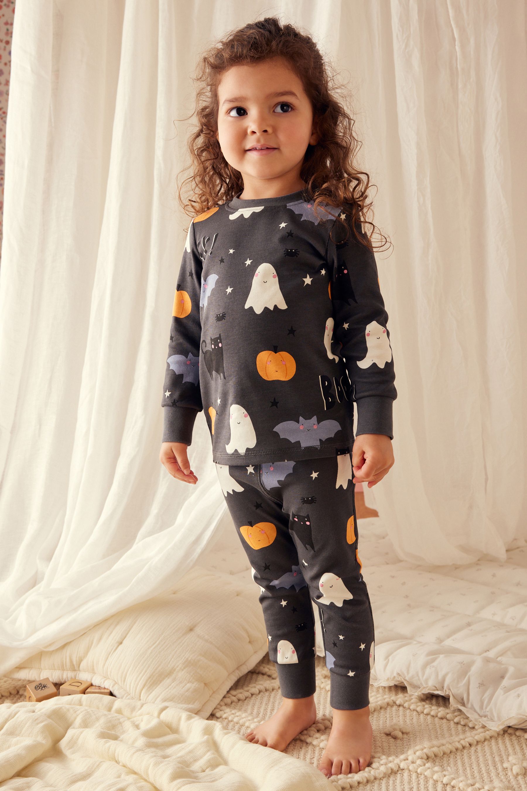 Charcoal Grey Ghost Pumpkin Halloween Pyjamas (9mths-12yrs)