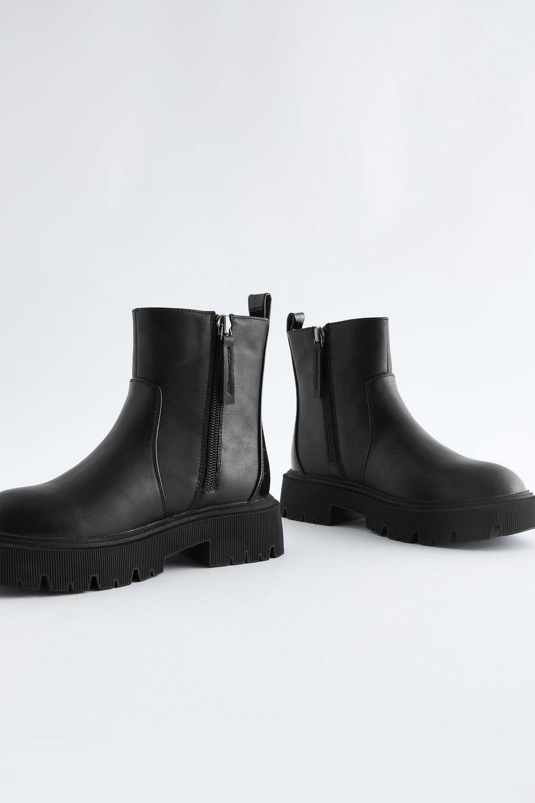 Black Standard Fit (F) Chunky Chelsea Boots