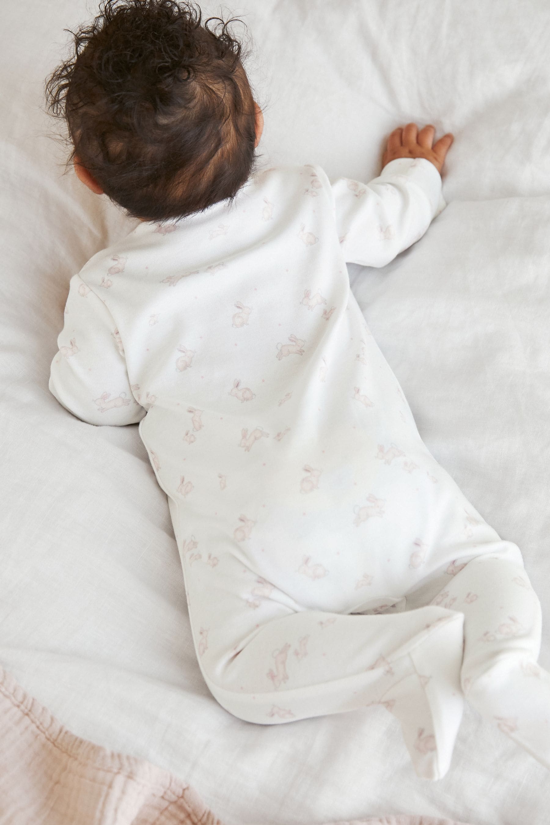 Pale Pink Floral 7 Pack Baby Sleepsuits (0-2yrs)