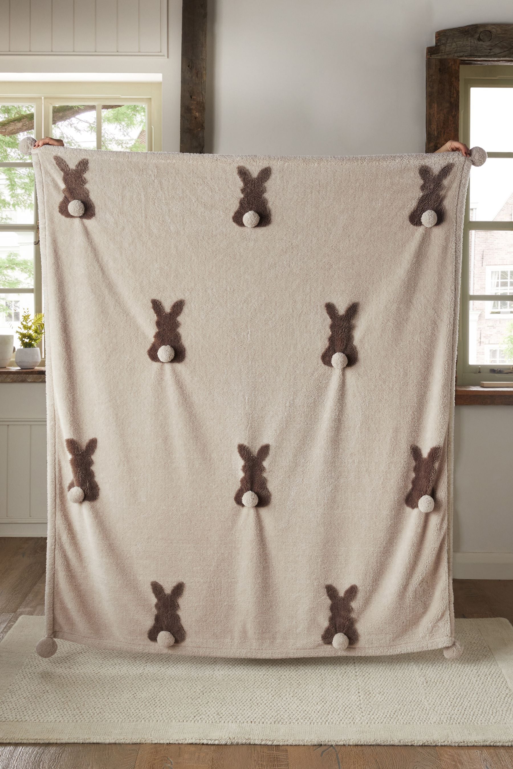 Neutral Base Cosy Bunny Appliqué Throw