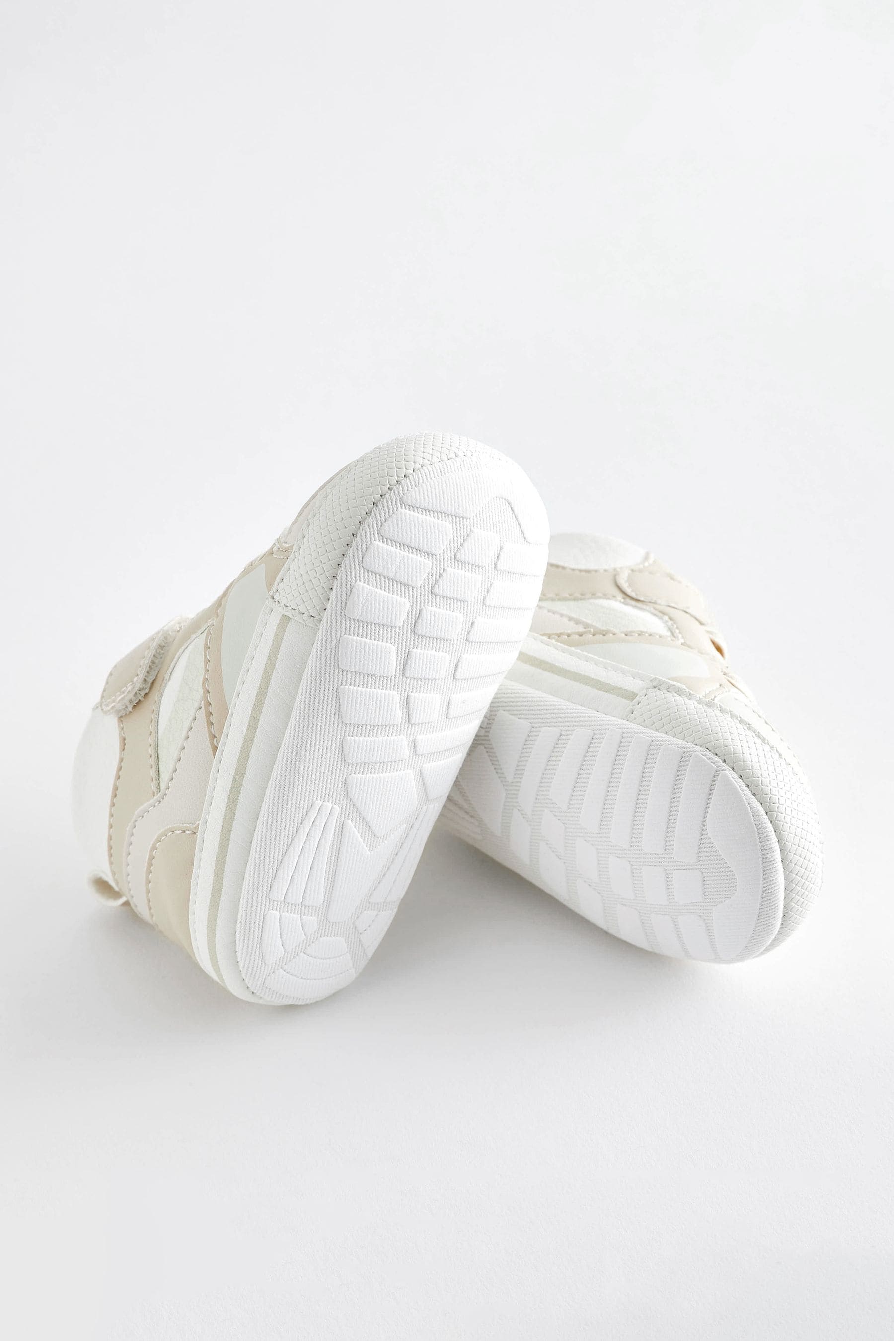 White High Top Baby Trainers (0-24mths)