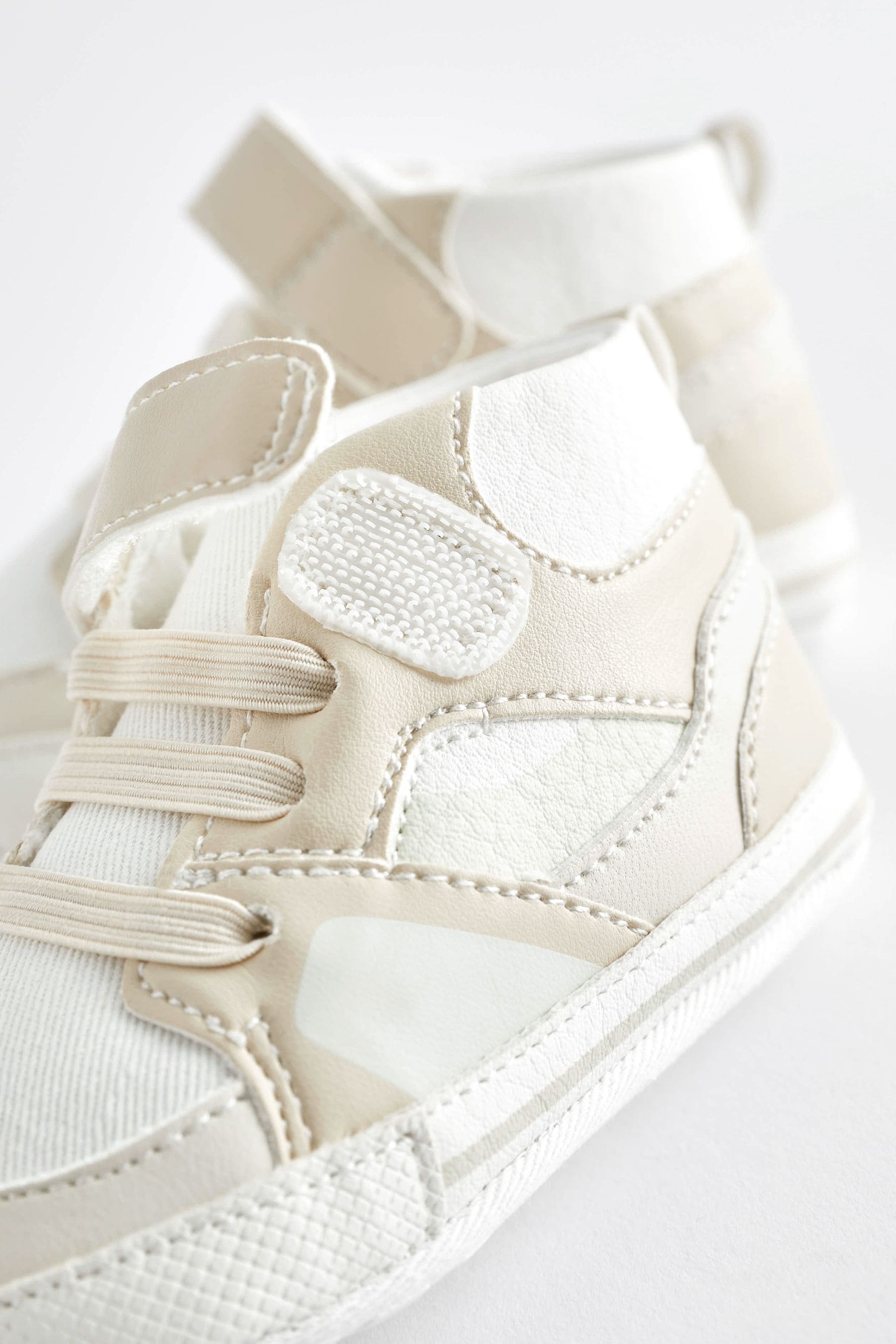 White High Top Baby Trainers (0-24mths)