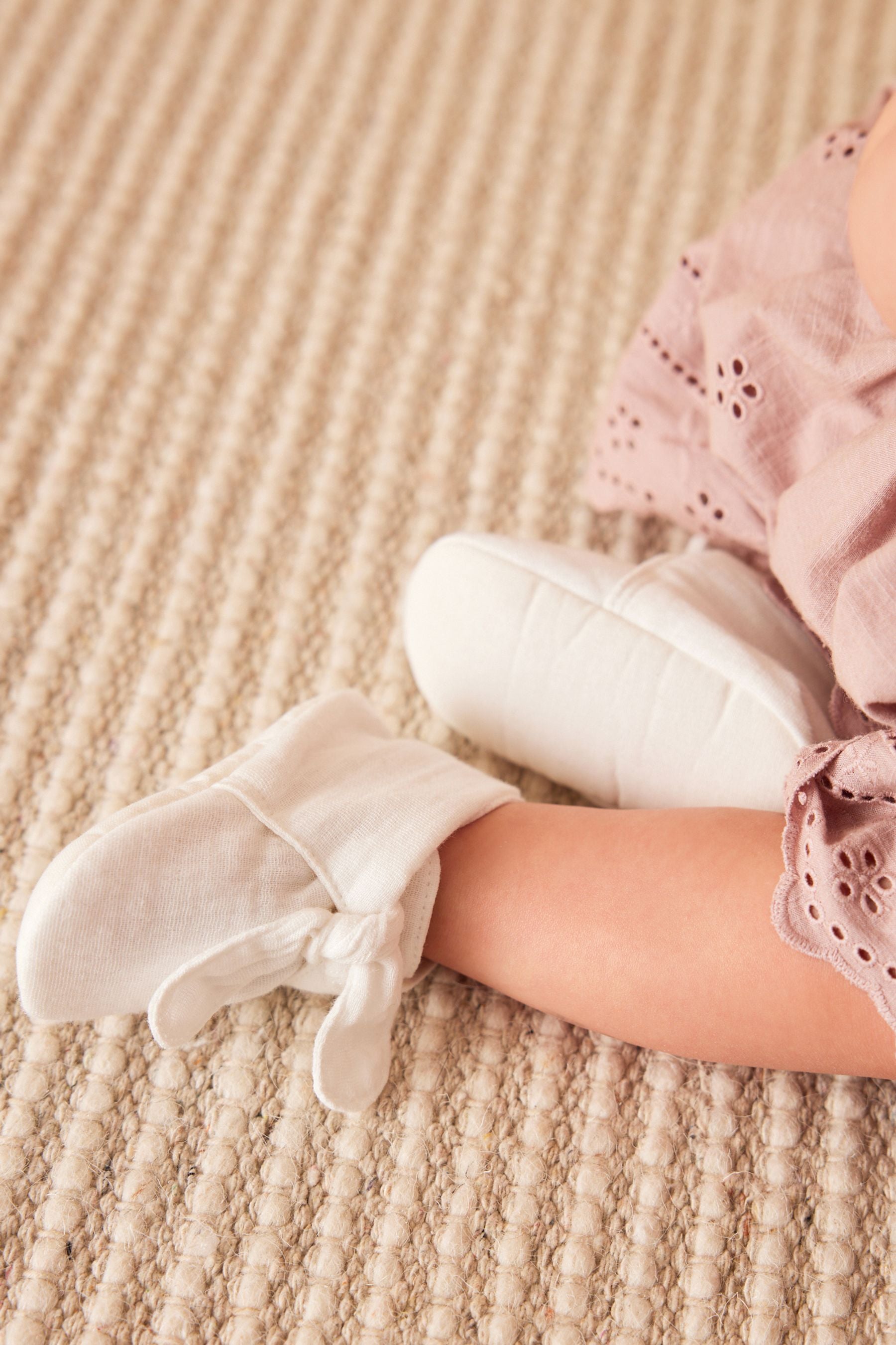 White Bootie Baby Shoes (0-18mths)