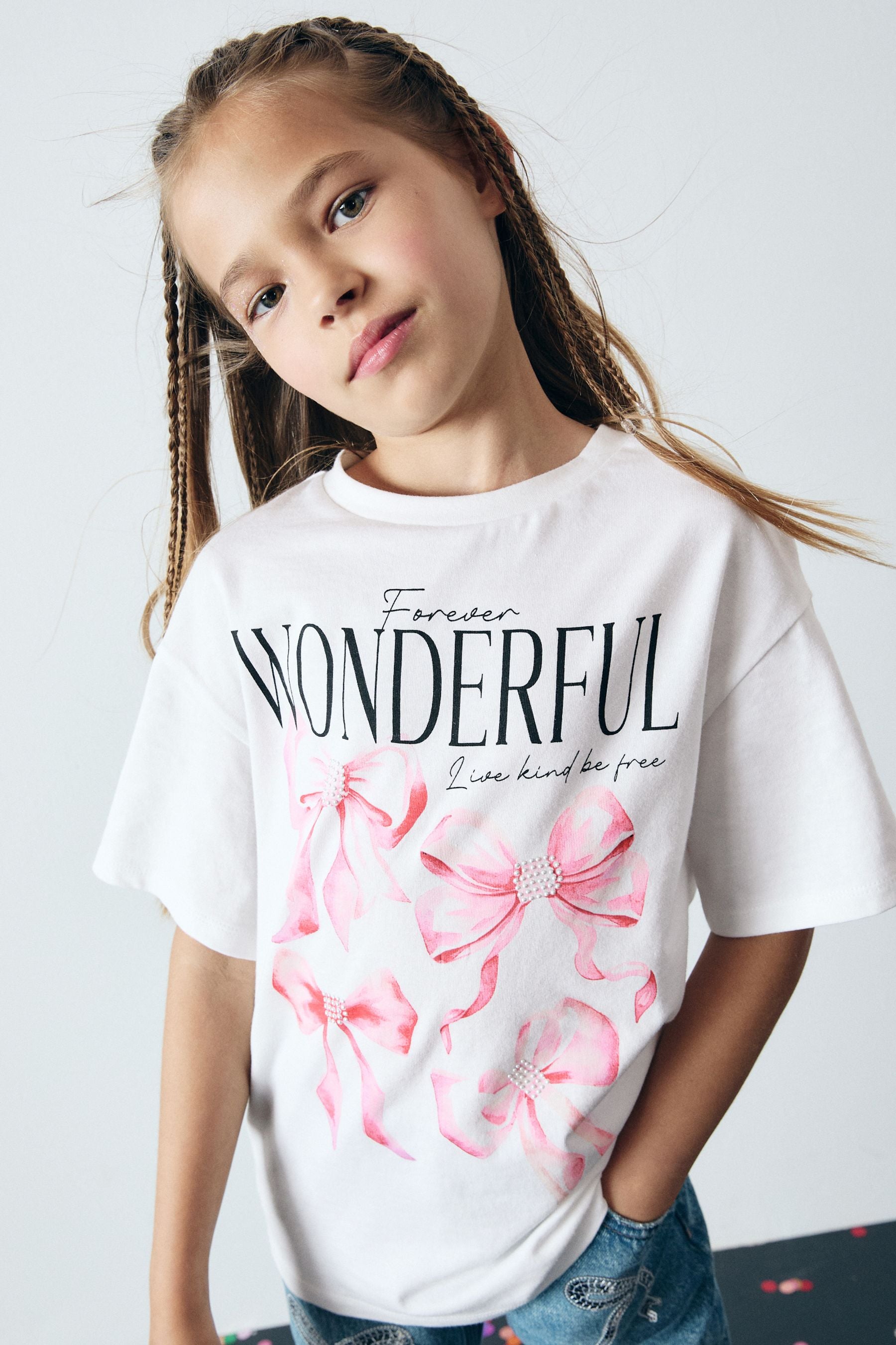 White Oversized Bow Graphic 100% Cotton T-Shirt (3-16yrs)