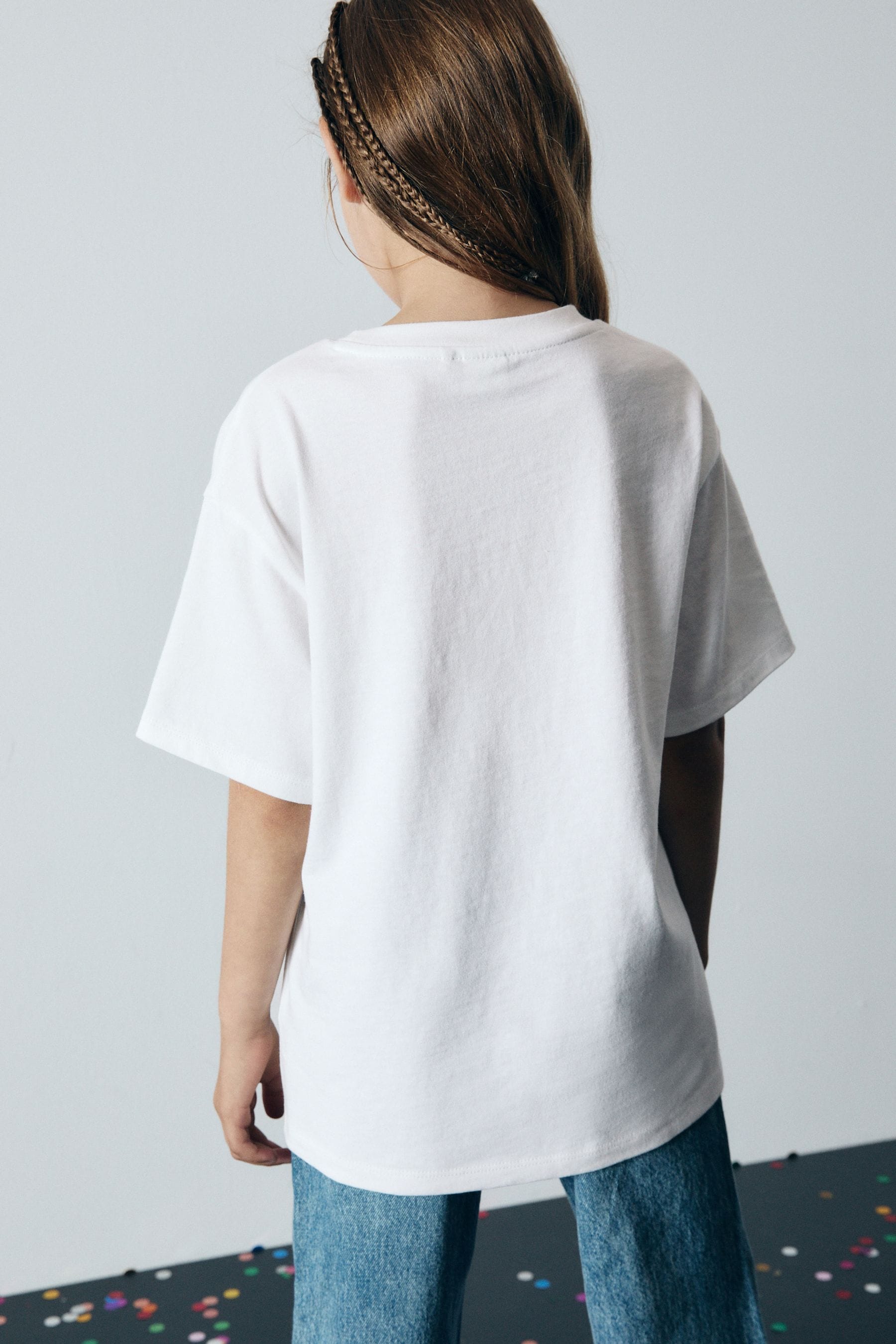 White Oversized Bow Graphic 100% Cotton T-Shirt (3-16yrs)