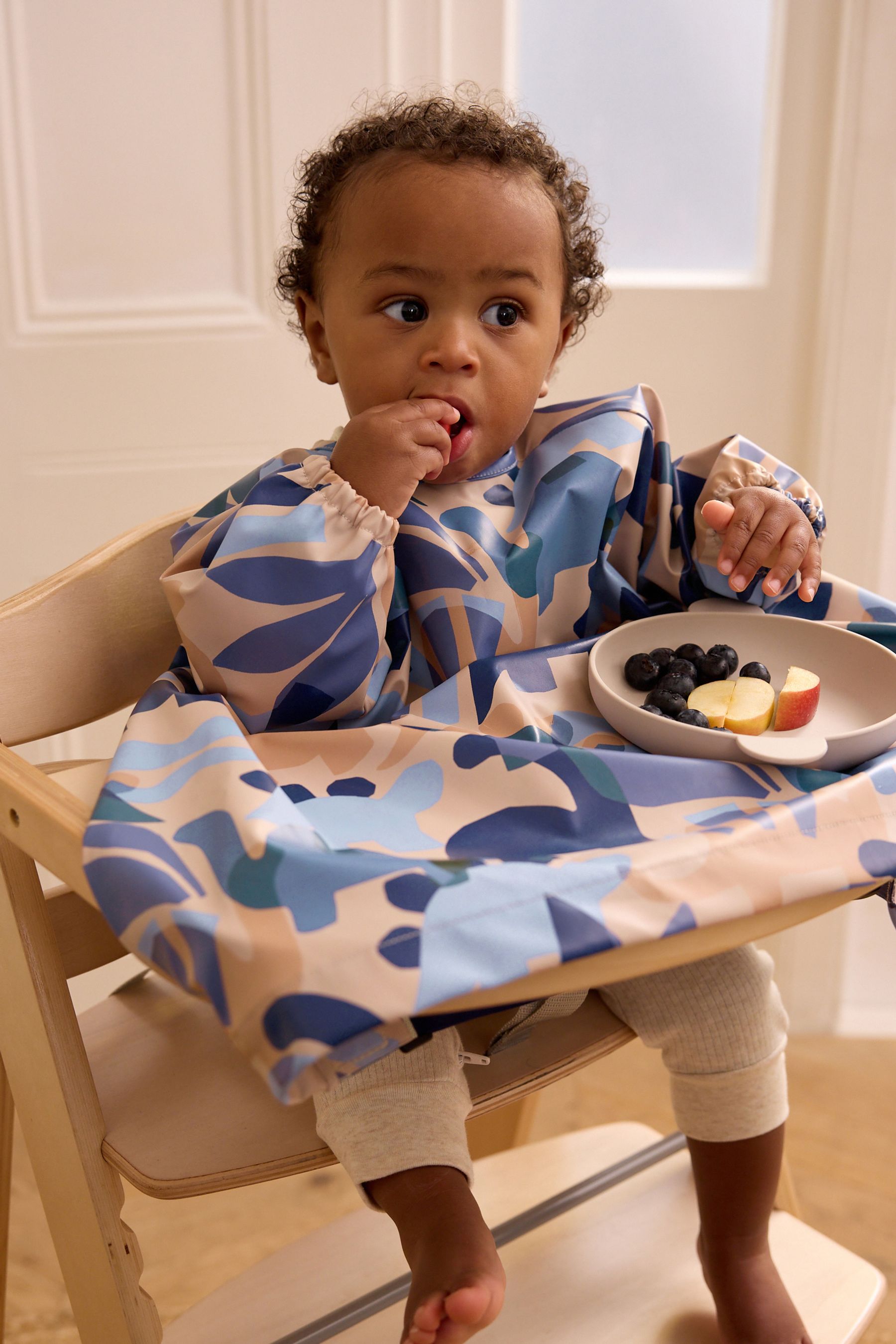 Blue Dinosaur Long Line Baby Weaning and Feeding Bib (6mths-3yrs)