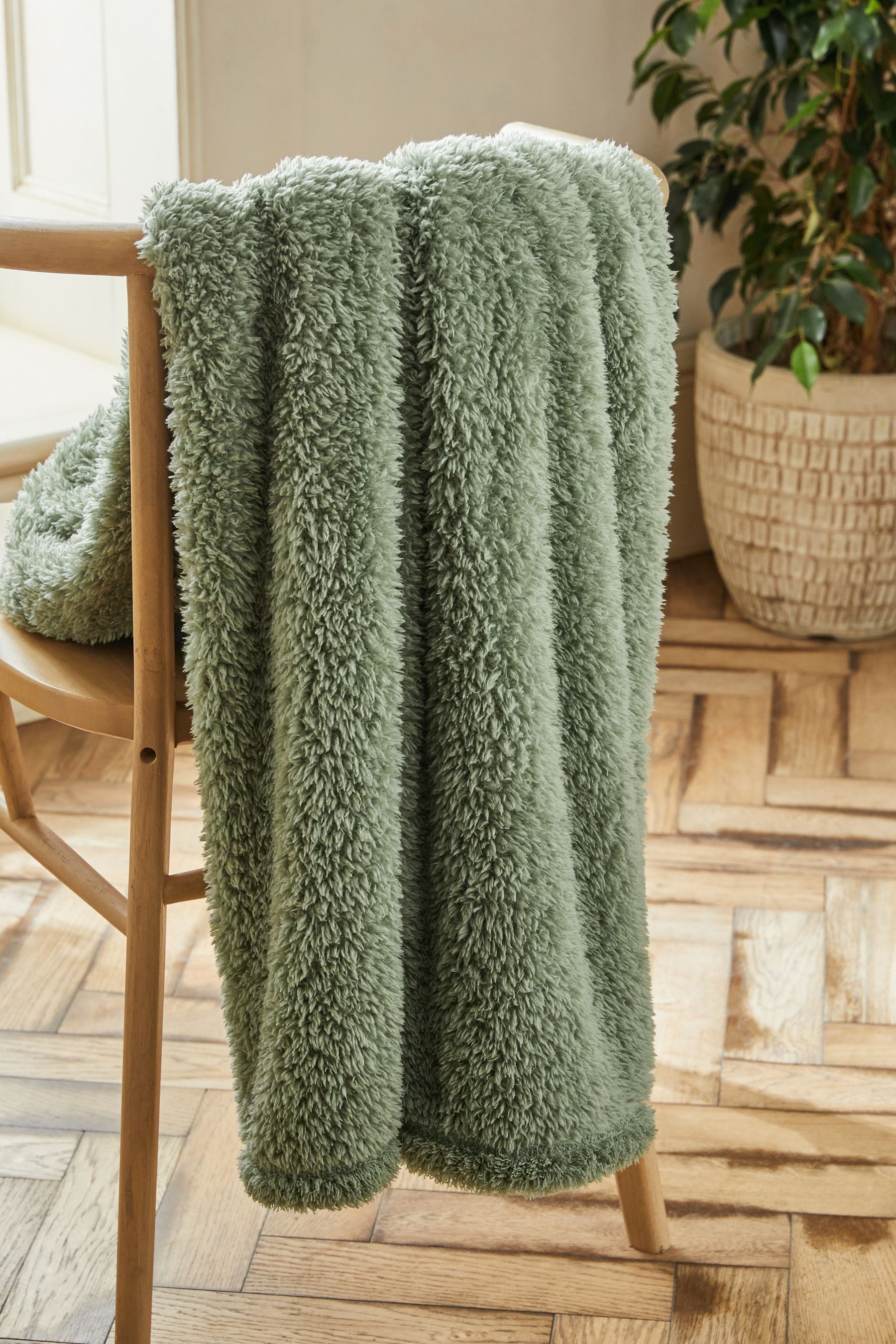 Sage Green Snuggle Teddy Fleece Throw