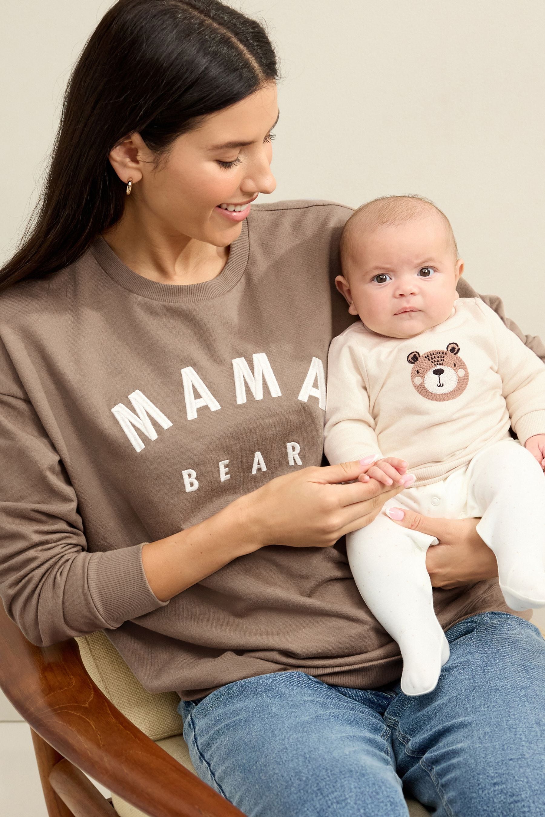 Neutral Maternity Mama Bear & Baby Bear Sweatshirts Set