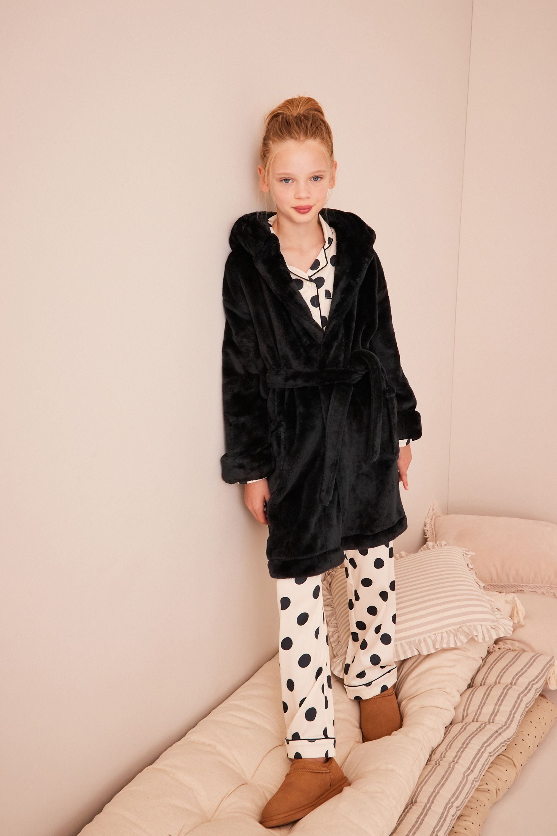 Black Soft Touch Fleece Dressing Gown (9mths-16yrs)