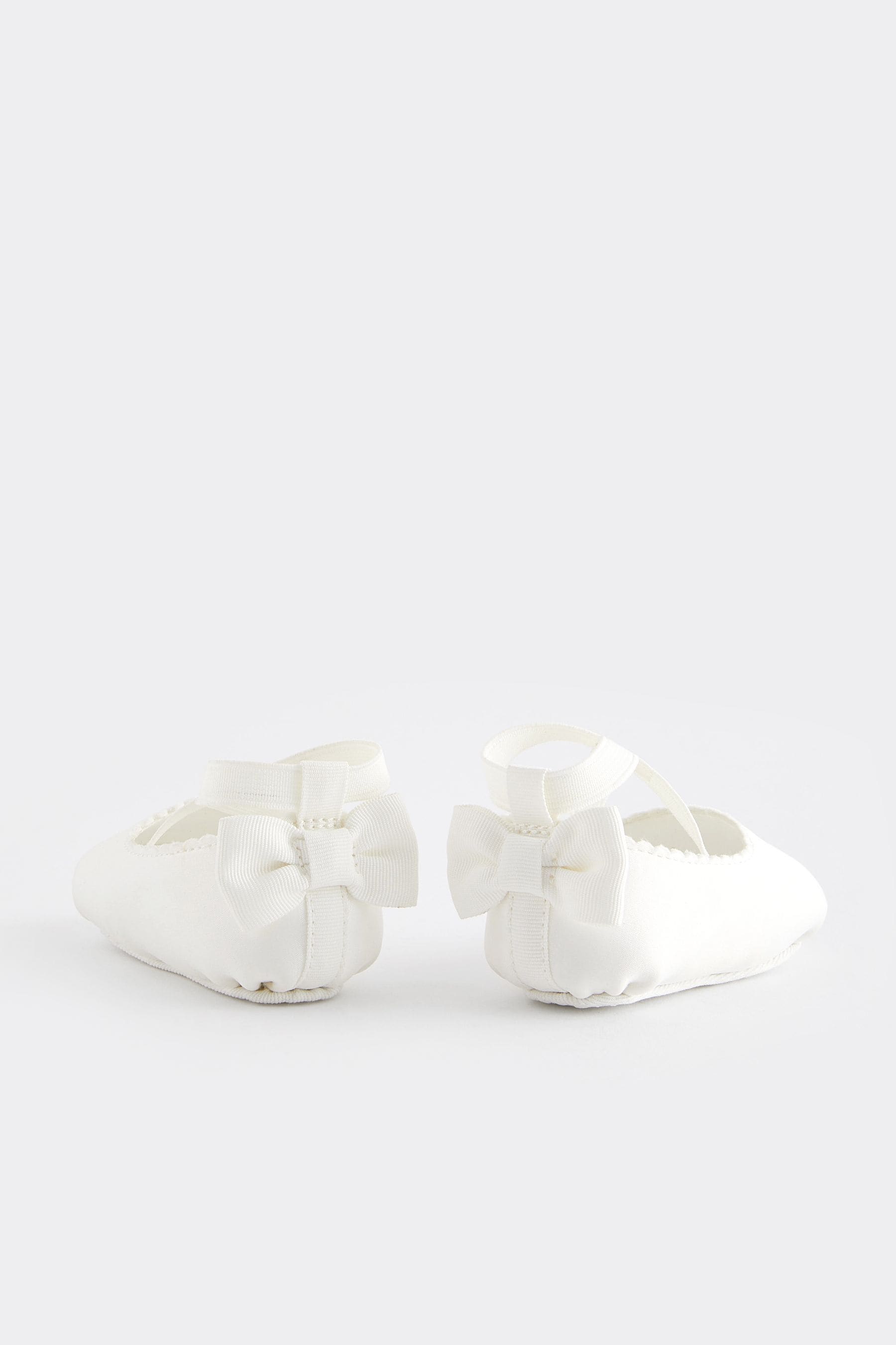 White Ballet Baby Shoes (0-24mths)