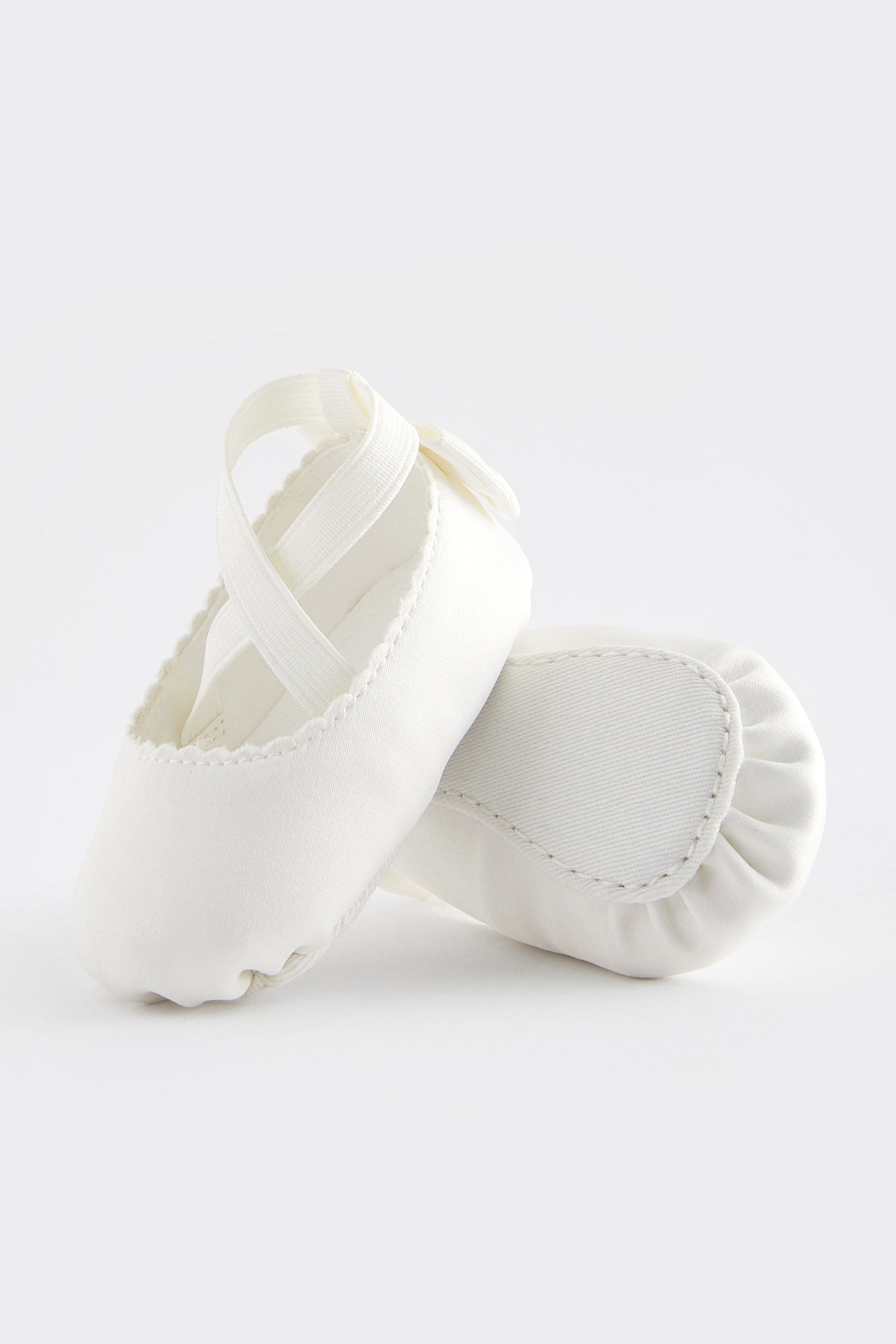 White Ballet Baby Shoes (0-24mths)