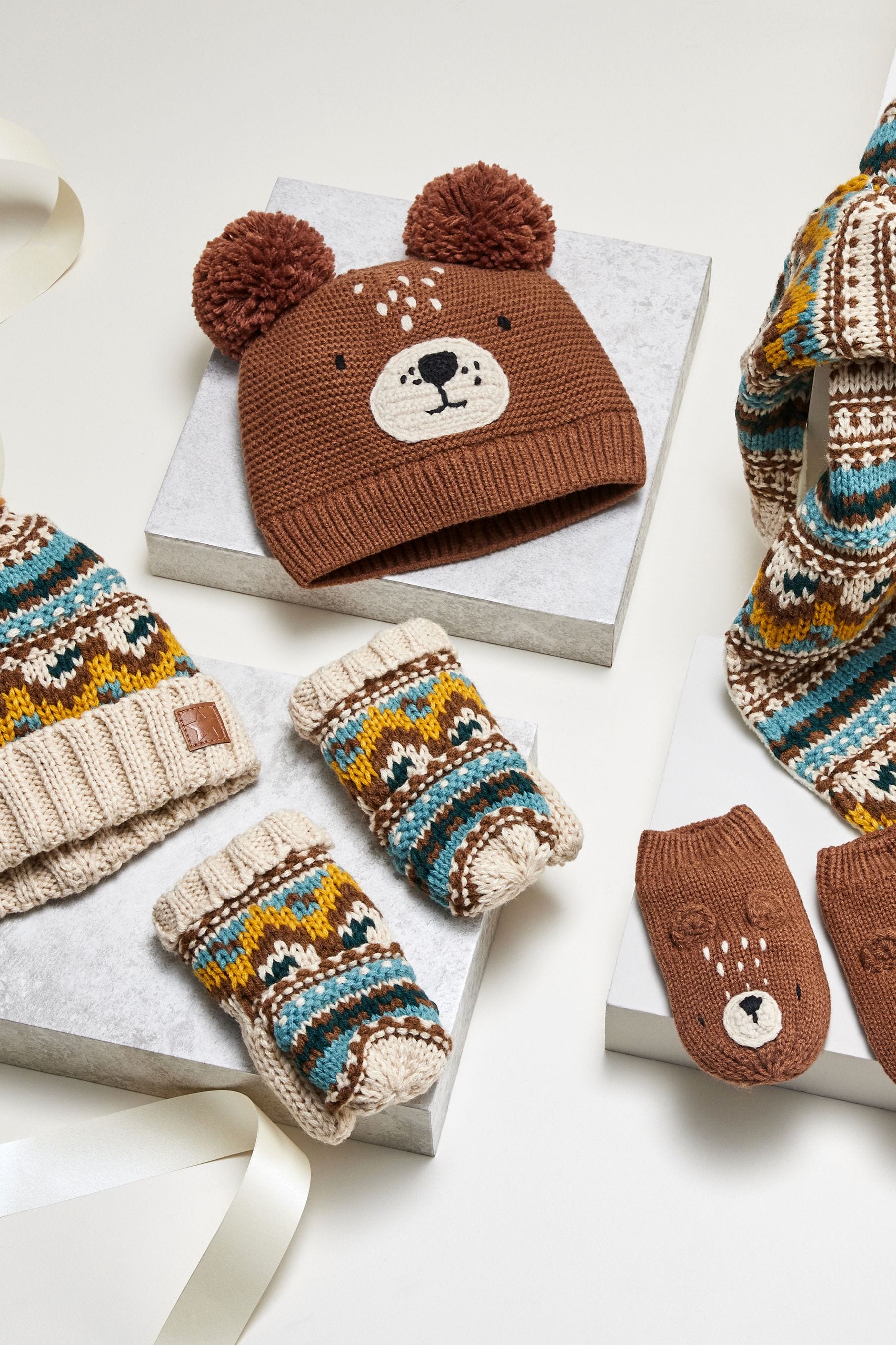 Brown Bear Hat & Mittens Set (3mths-6yrs)