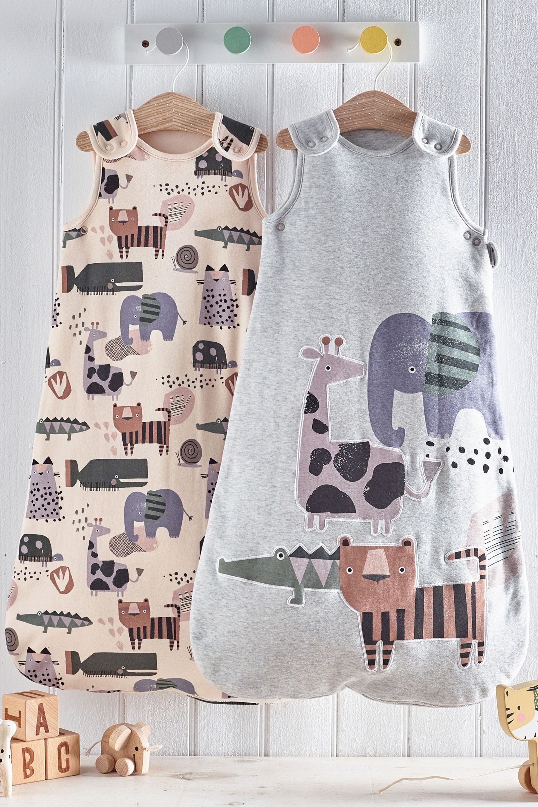 2 Pack Multi Scandi Safari Animals 100% Cotton 2.5 Tog Sleep Bags