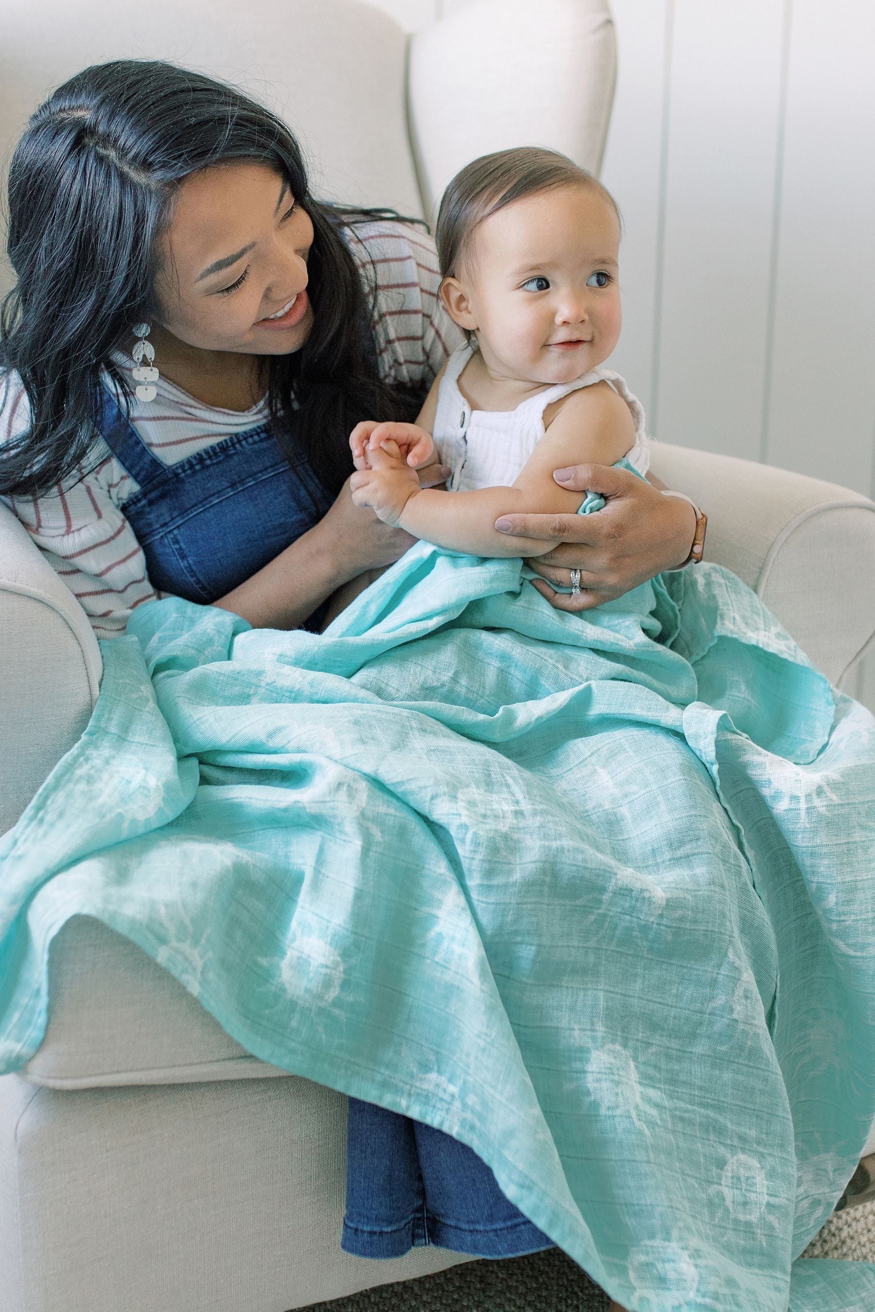 now + zen aden + anais Large Cotton Muslin Blankets 4 Pack