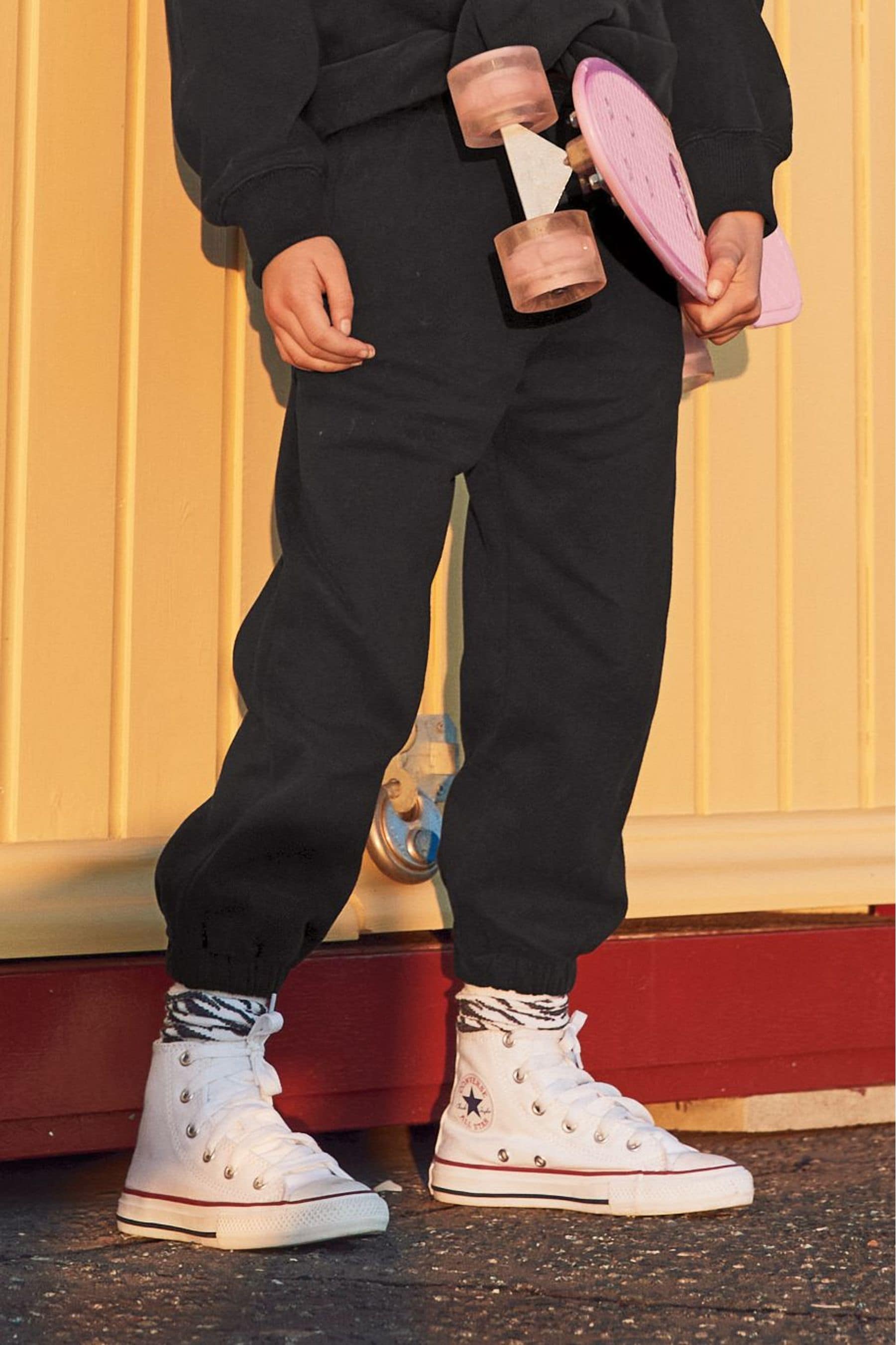 Black Oversized 90s Joggers (3-16yrs)