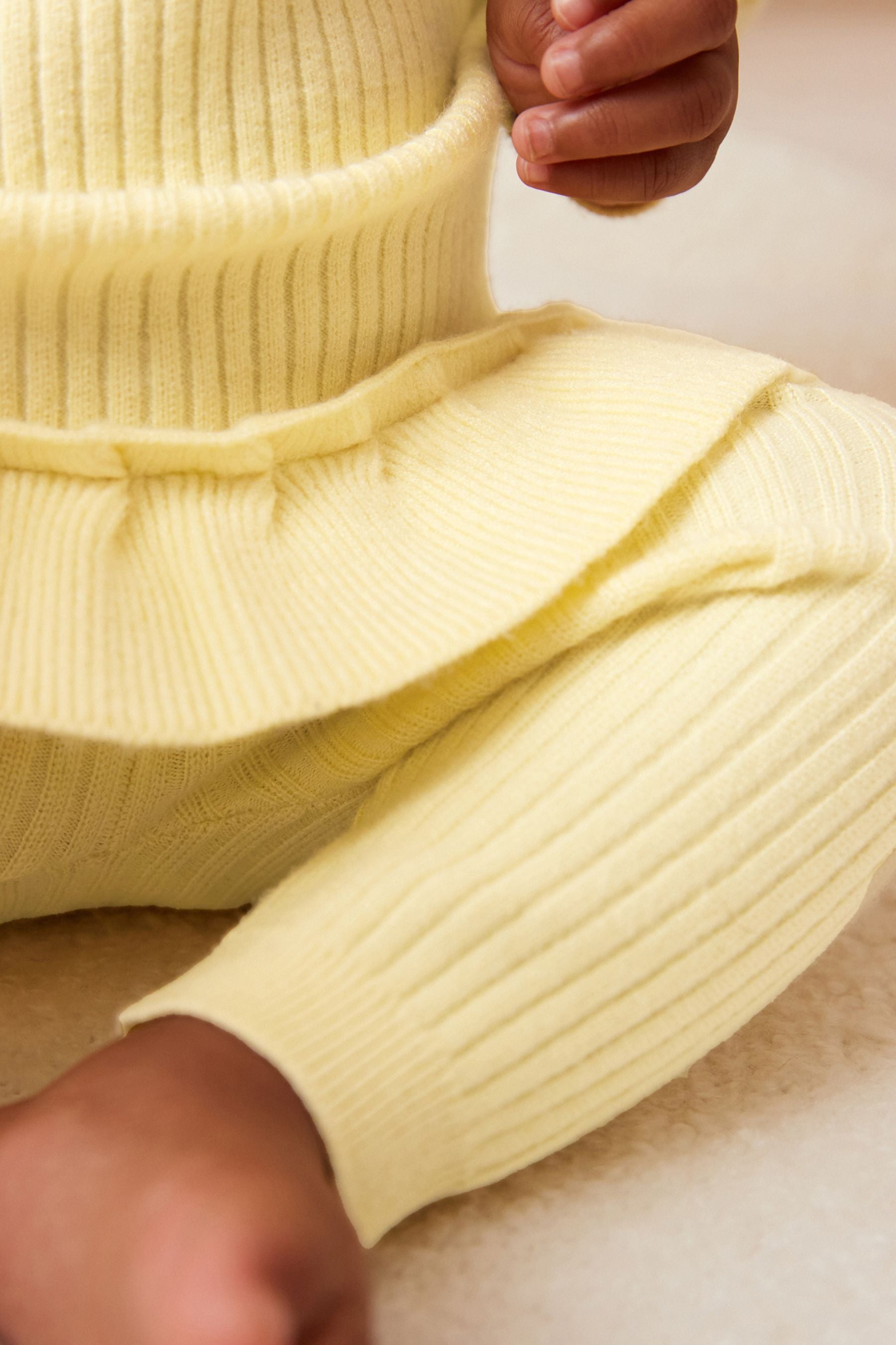 Buttermilk Yellow Knitted Baby 2 Piece Set (0mths-2yrs)