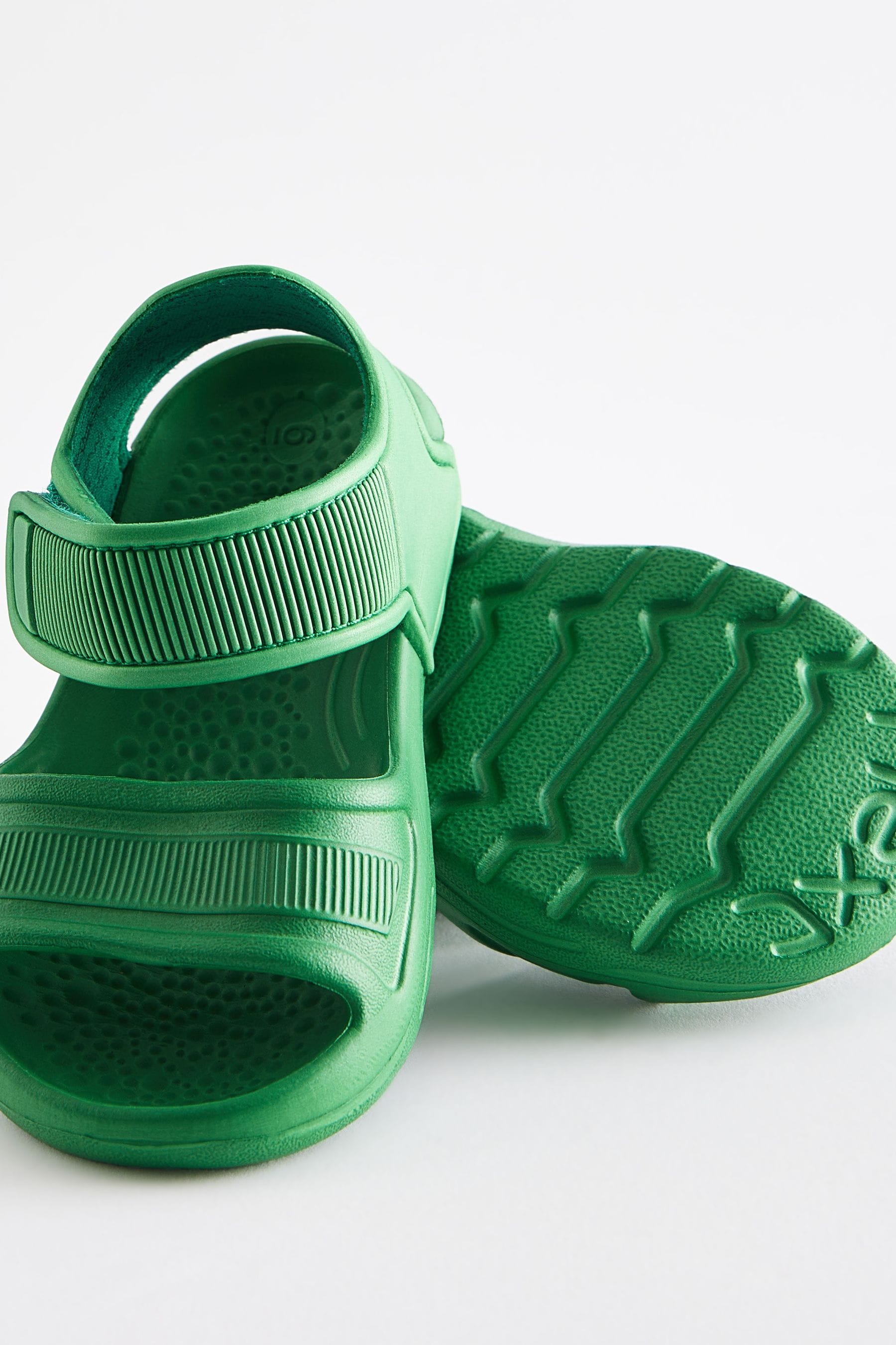 Green Pool Sliders