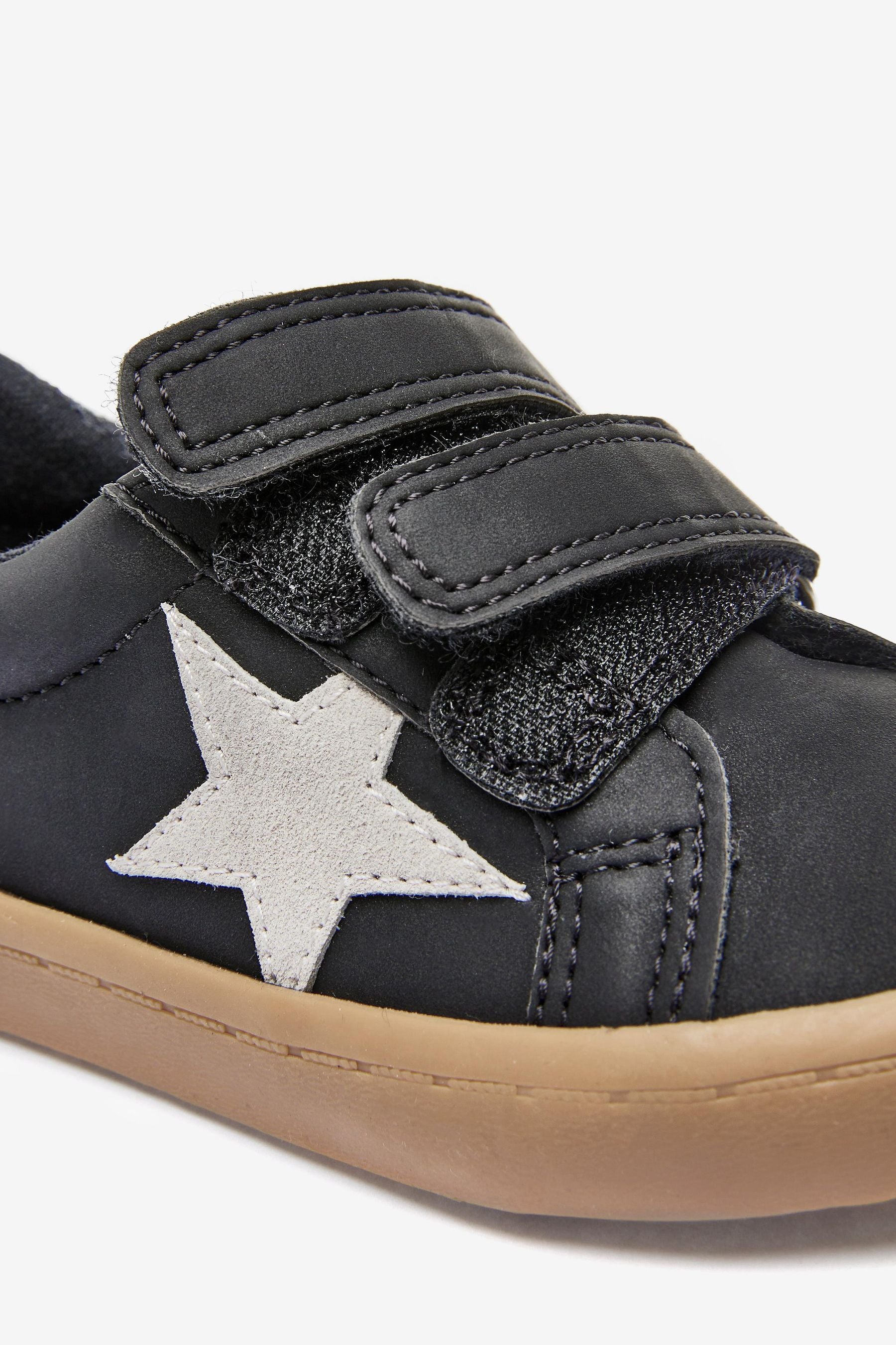 Black Star Touch Fastening Shoes