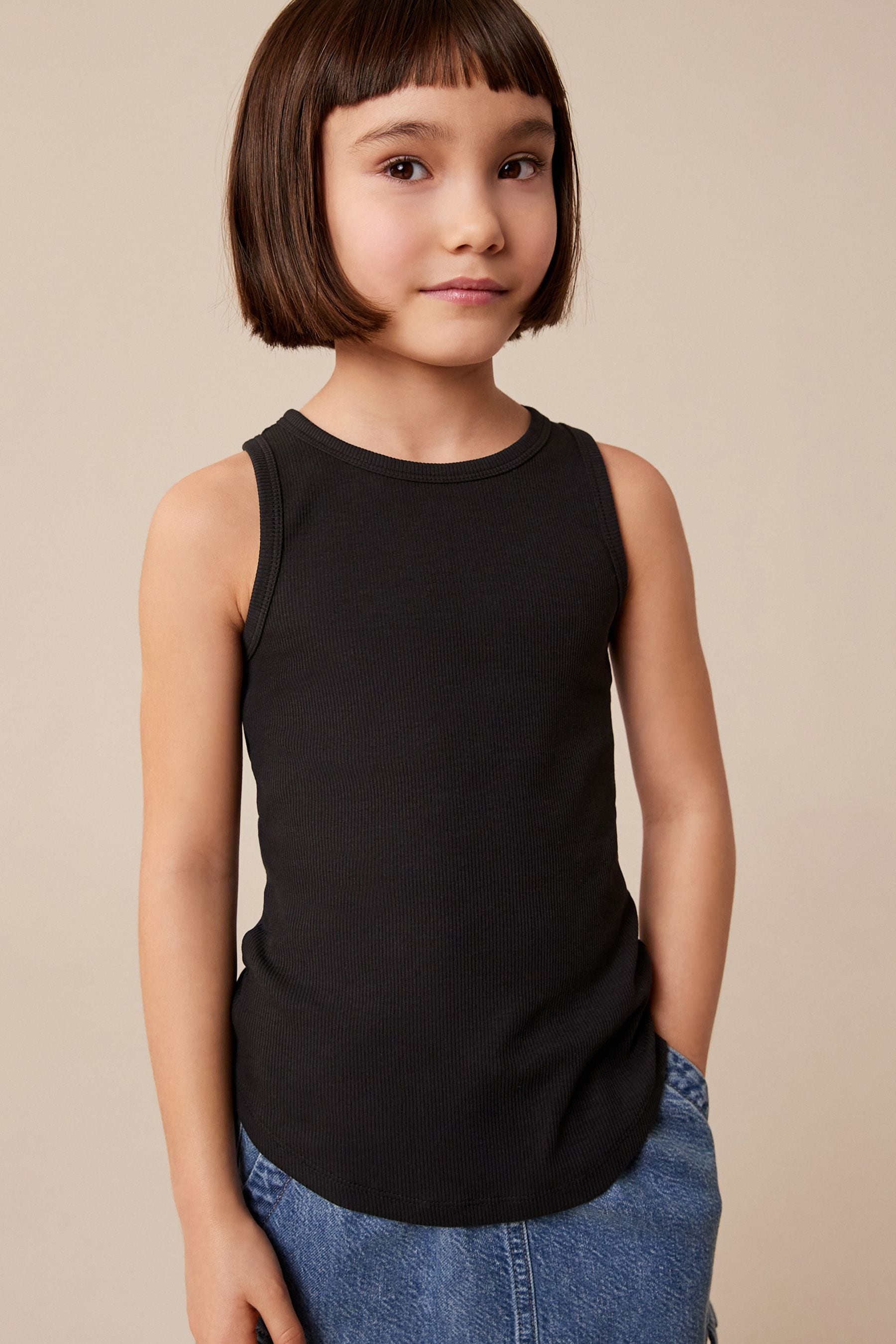 Black Rib Vest (3-16yrs)